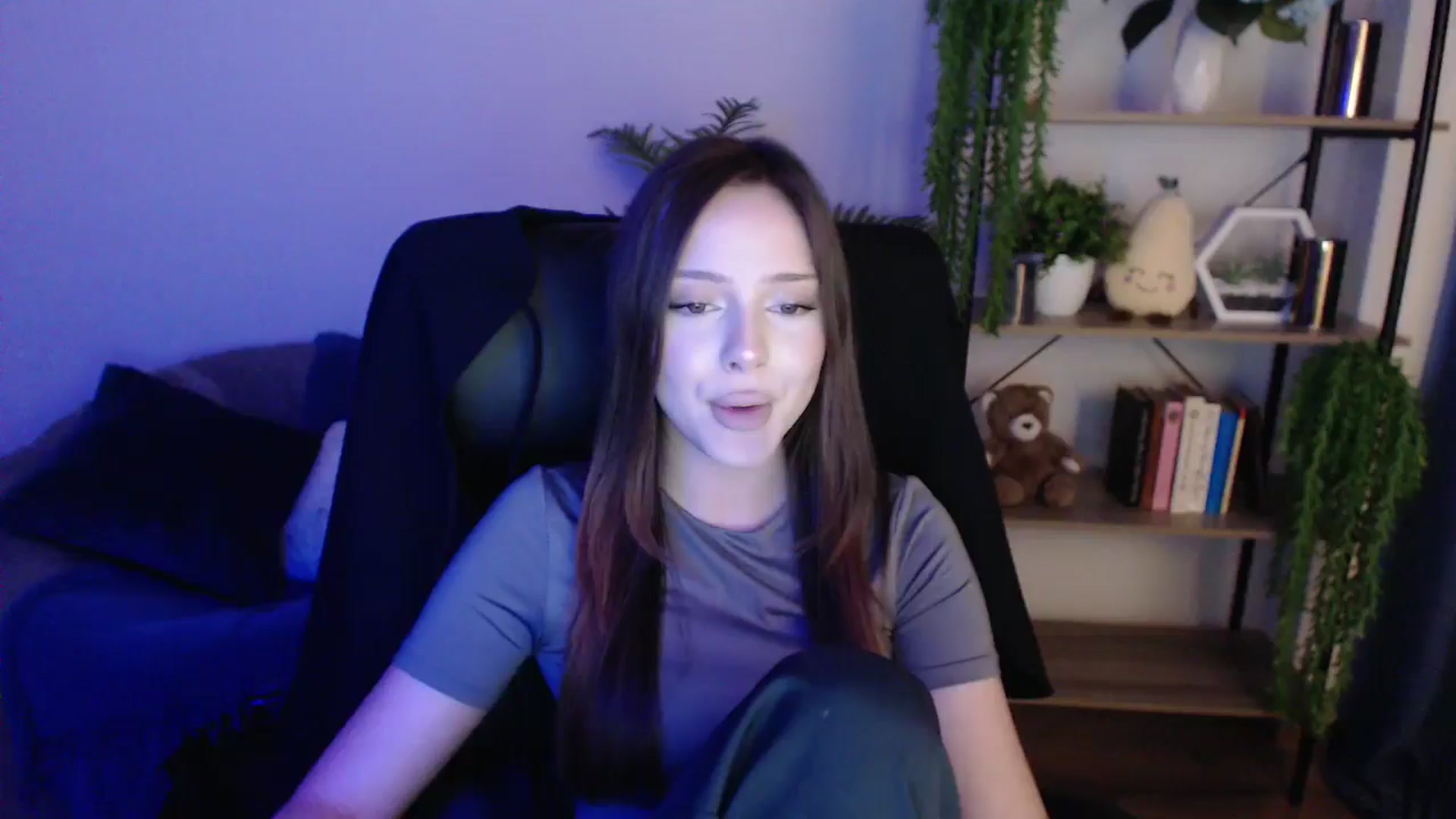 Gallery image thumbnail from KateManelli's myfreecams stream on, 02/04/2025, 13:58 image 9 of 20