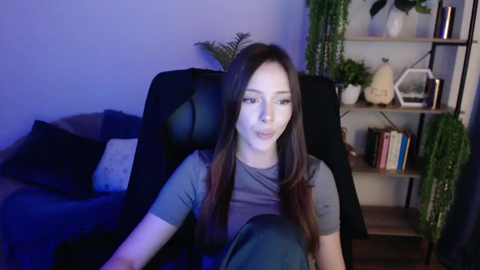 Gallery image thumbnail from KateManelli's myfreecams stream on, 02/04/2025, 13:58 image 4 of 20