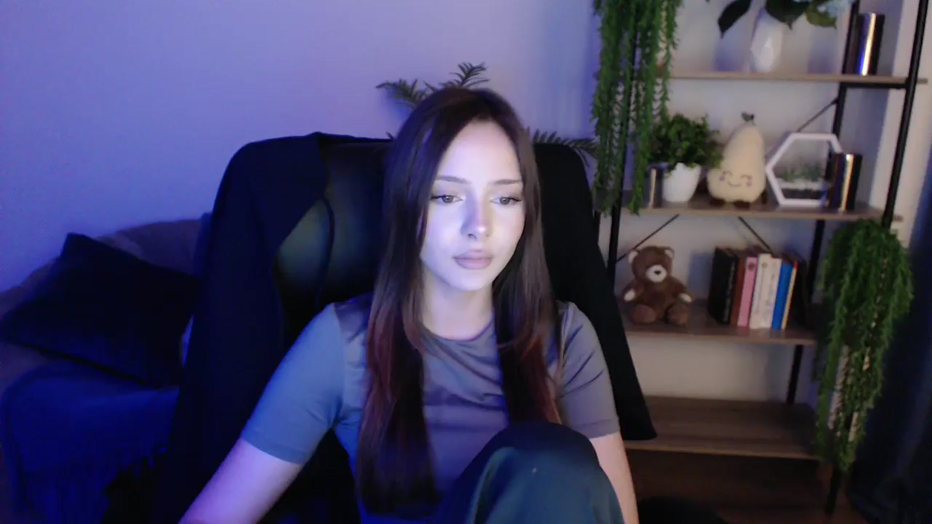 Gallery image thumbnail from KateManelli's myfreecams stream on, 02/04/2025, 13:58 image 10 of 20