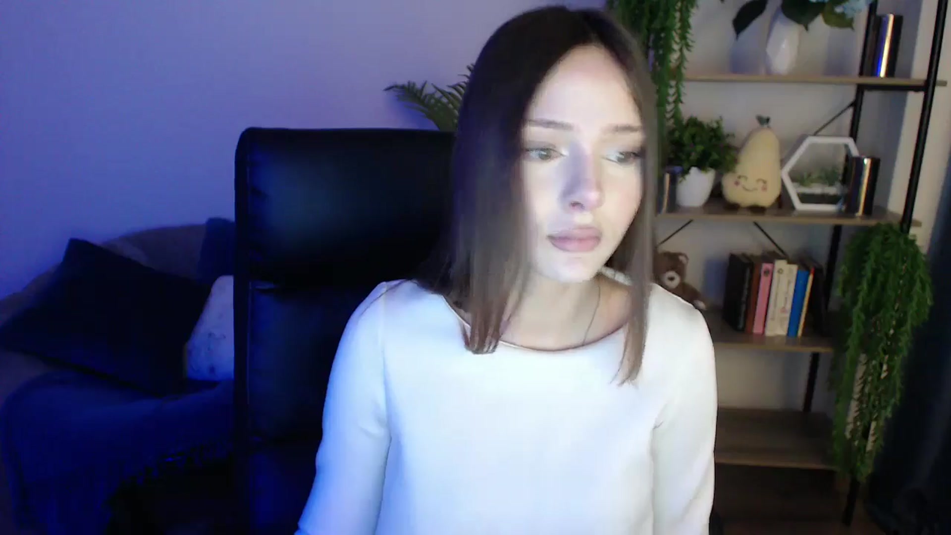 Gallery image thumbnail from KateManelli's myfreecams stream on, 02/05/2025, 09:15 image 6 of 20