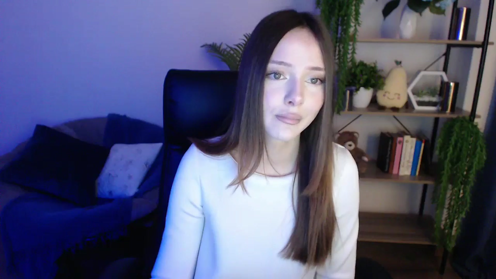 Gallery image thumbnail from KateManelli's myfreecams stream on, 02/05/2025, 09:30 image 3 of 20