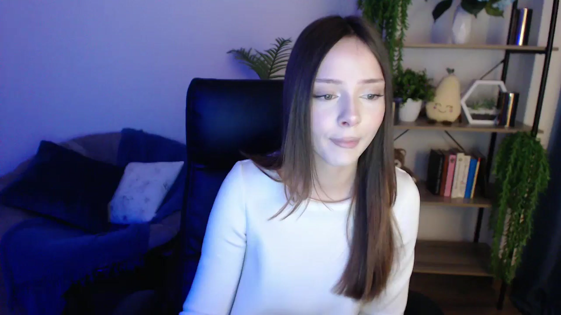 Gallery image thumbnail from KateManelli's myfreecams stream on, 02/05/2025, 09:30 image 10 of 20