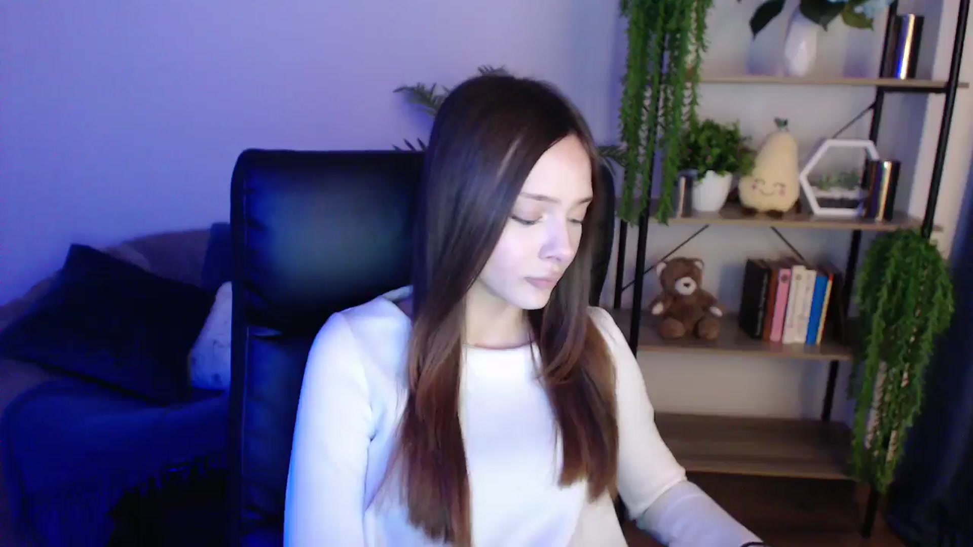 Gallery image thumbnail from KateManelli's myfreecams stream on, 02/05/2025, 09:30 image 20 of 20