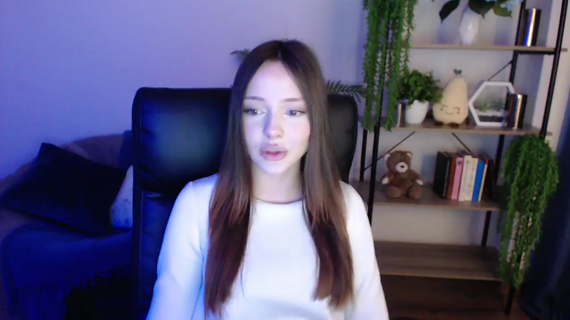 Gallery image thumbnail from KateManelli's myfreecams stream on, 02/05/2025, 09:30 image 14 of 20