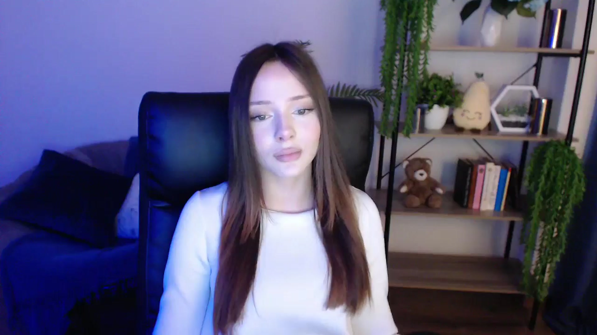 Gallery image thumbnail from KateManelli's myfreecams stream on, 02/05/2025, 09:30 image 15 of 20