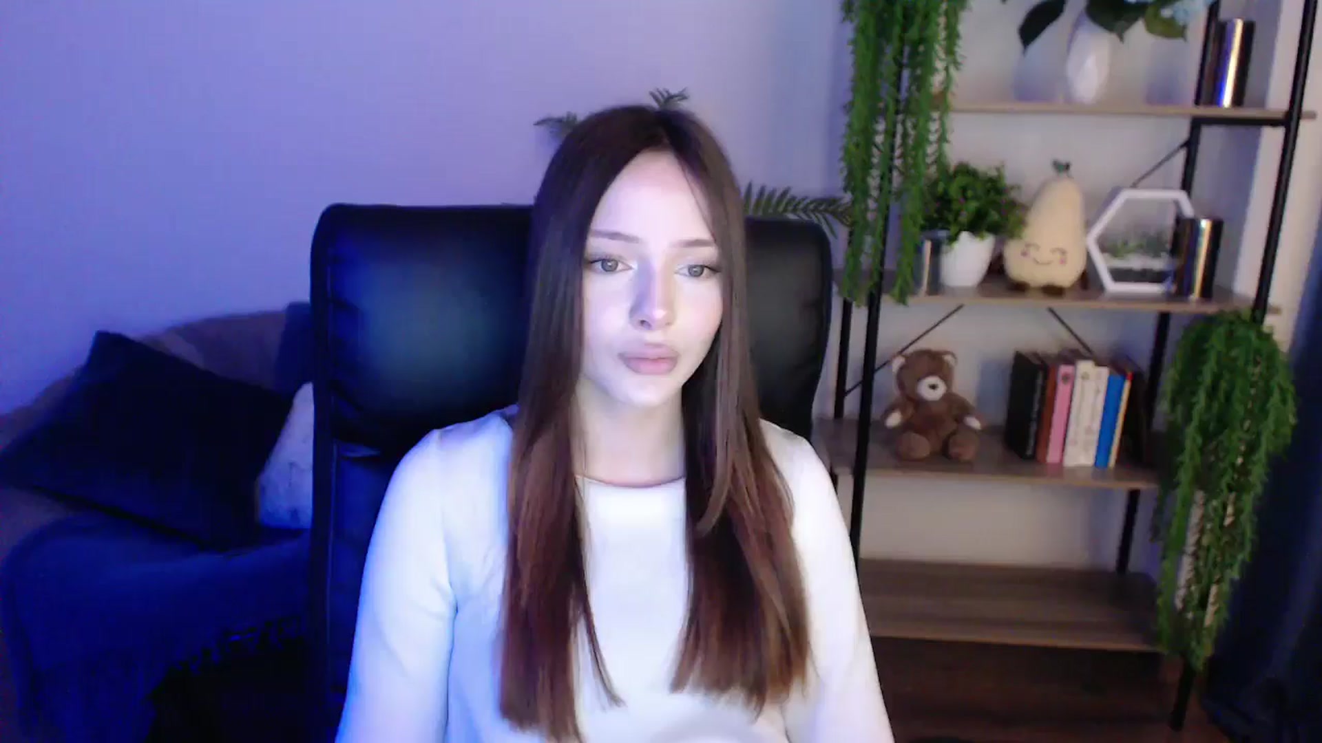Gallery image thumbnail from KateManelli's myfreecams stream on, 02/05/2025, 09:44 image 19 of 20