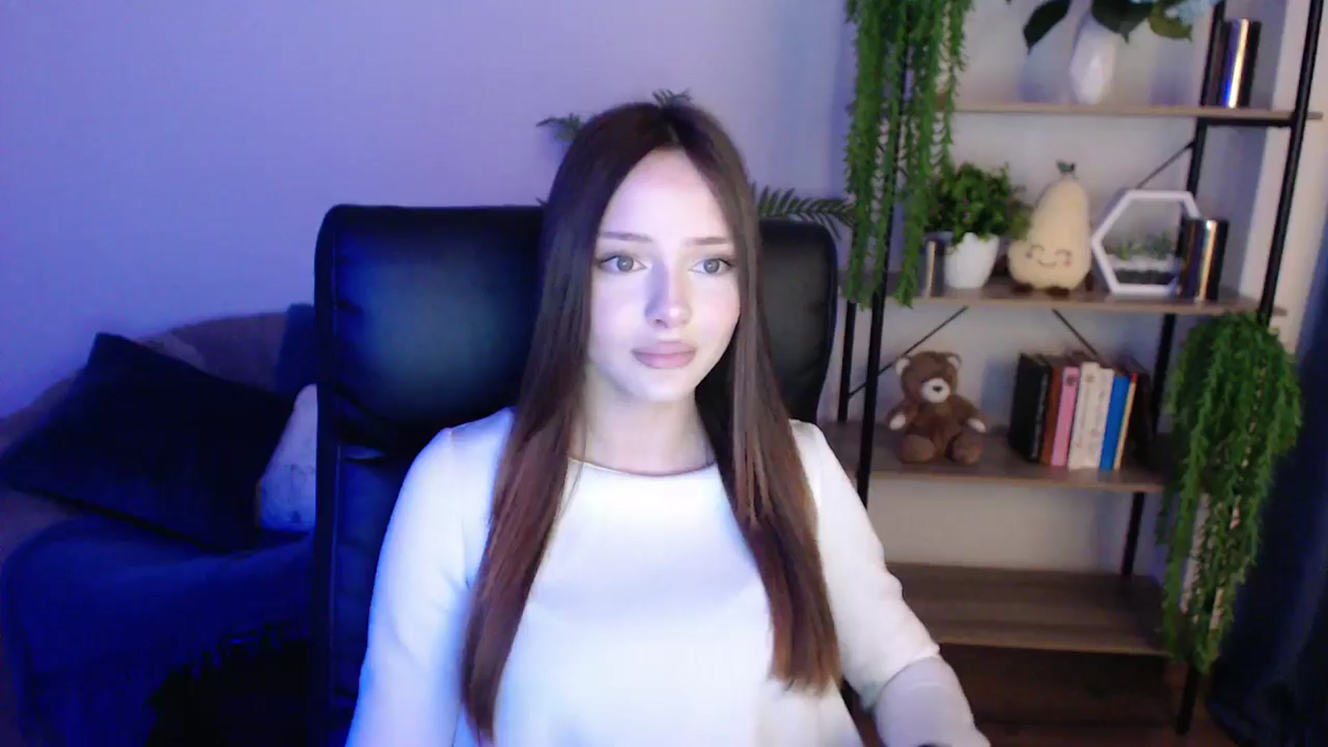Gallery image thumbnail from KateManelli's myfreecams stream on, 02/05/2025, 09:44 image 8 of 20