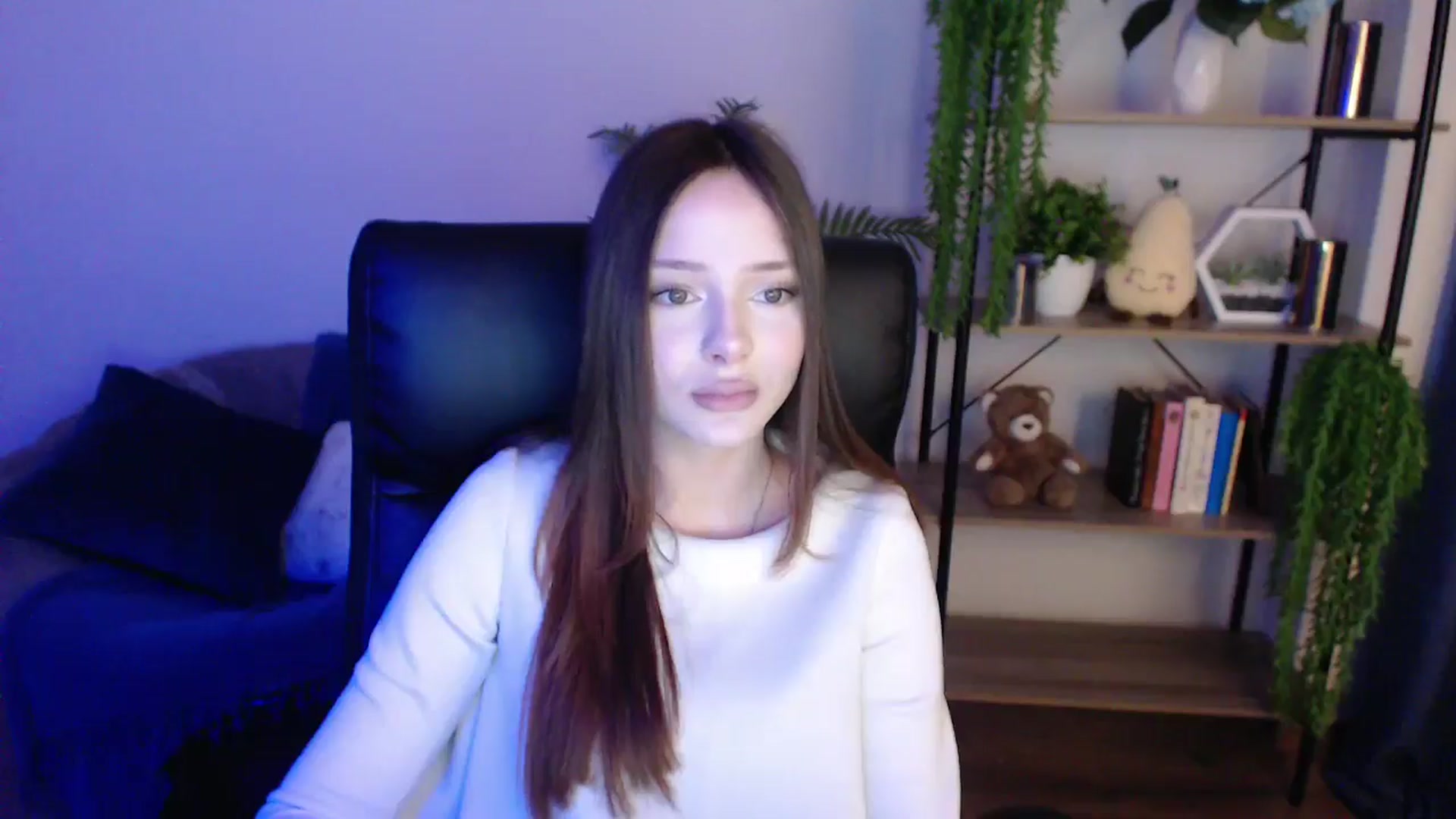 Gallery image thumbnail from KateManelli's myfreecams stream on, 02/05/2025, 10:14 image 10 of 20
