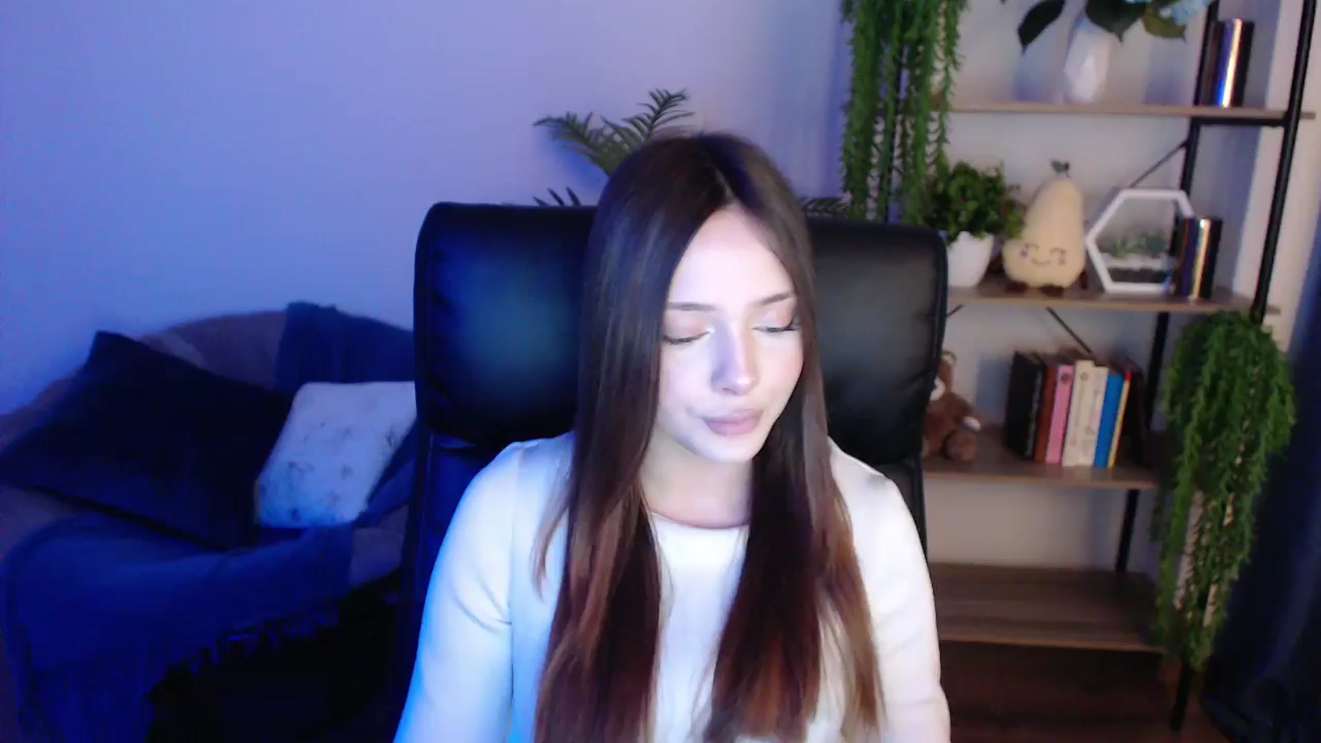 Gallery image thumbnail from KateManelli's myfreecams stream on, 02/05/2025, 10:14 image 1 of 20