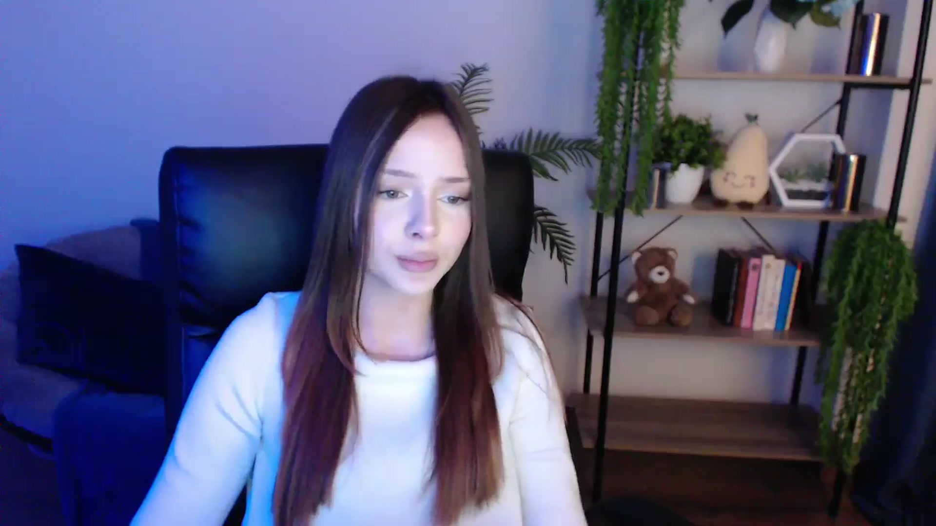 Gallery image thumbnail from KateManelli's myfreecams stream on, 02/05/2025, 12:11 image 5 of 20