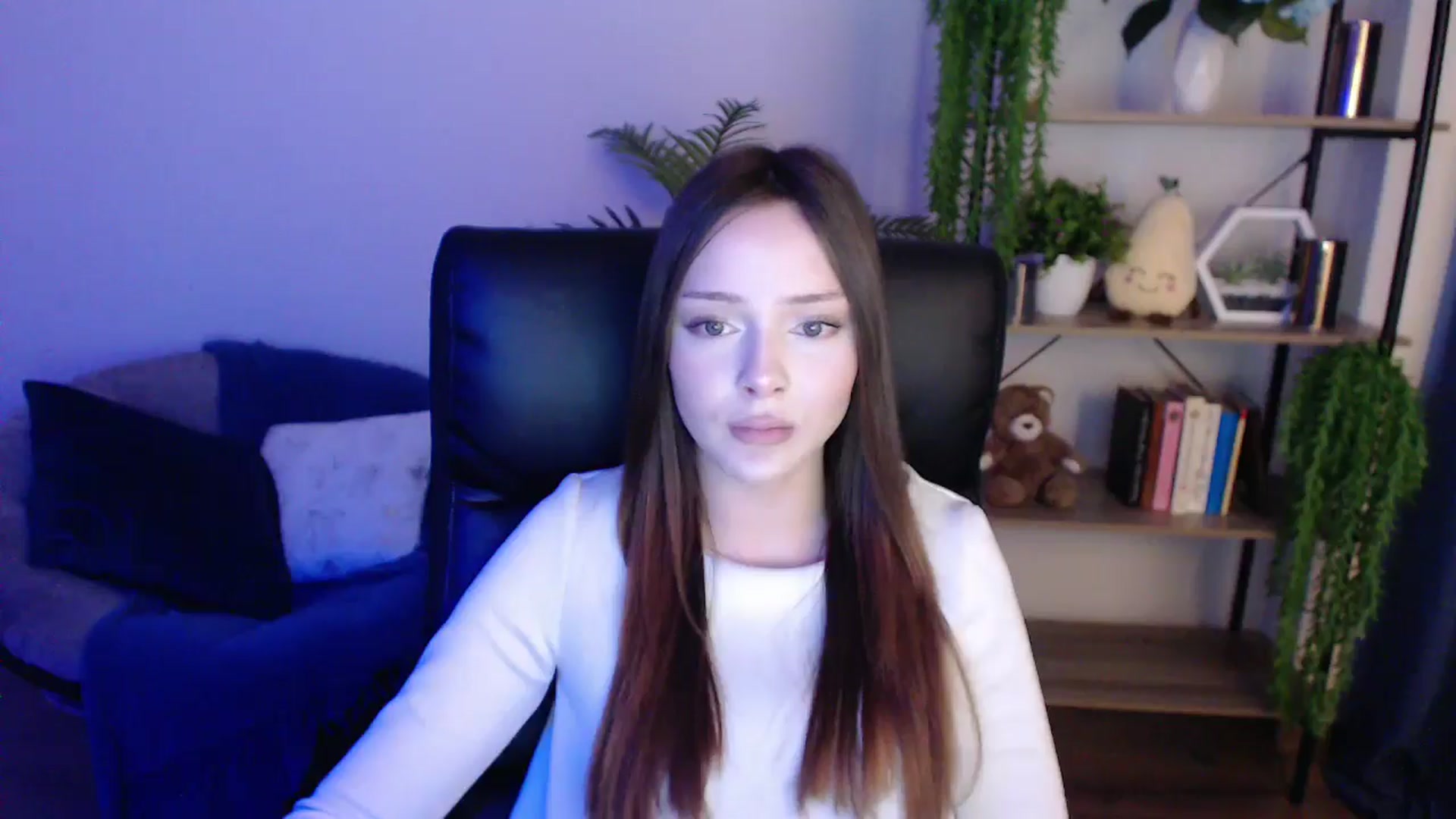Gallery image thumbnail from KateManelli's myfreecams stream on, 02/05/2025, 12:11 image 14 of 20