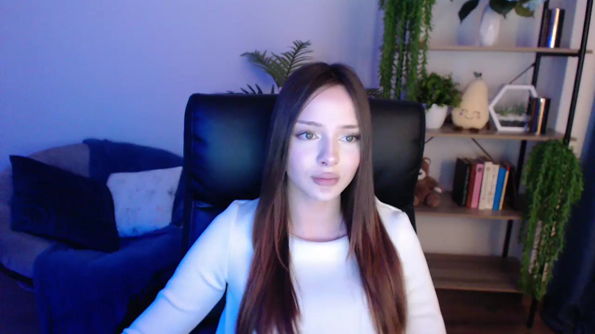 Gallery image thumbnail from KateManelli's myfreecams stream on, 02/05/2025, 12:11 image 18 of 20