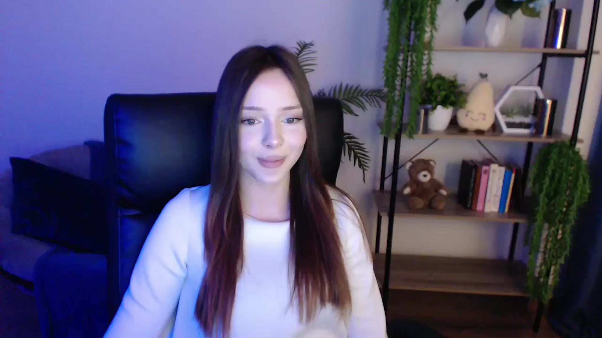 Gallery image thumbnail from KateManelli's myfreecams stream on, 02/05/2025, 12:11 image 3 of 20
