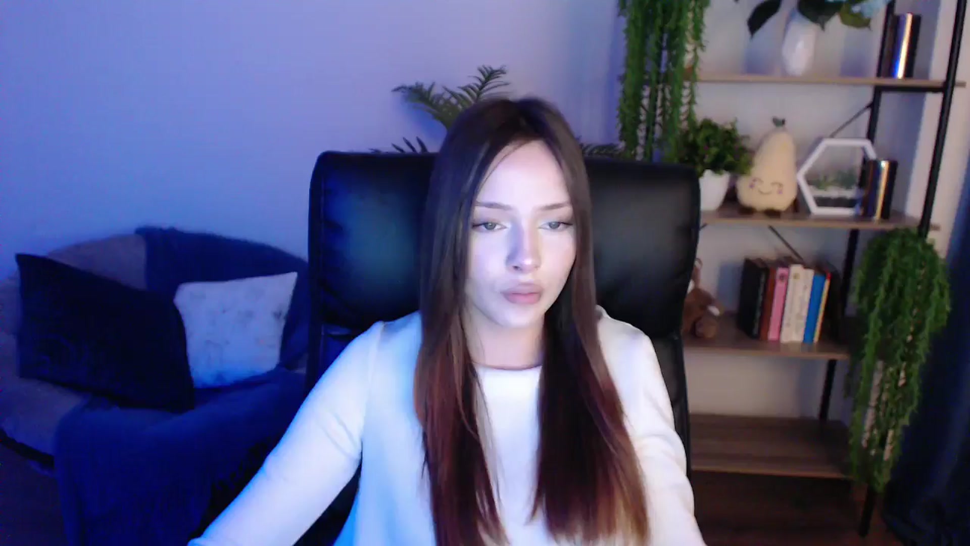 Gallery image thumbnail from KateManelli's myfreecams stream on, 02/05/2025, 13:33 image 1 of 20