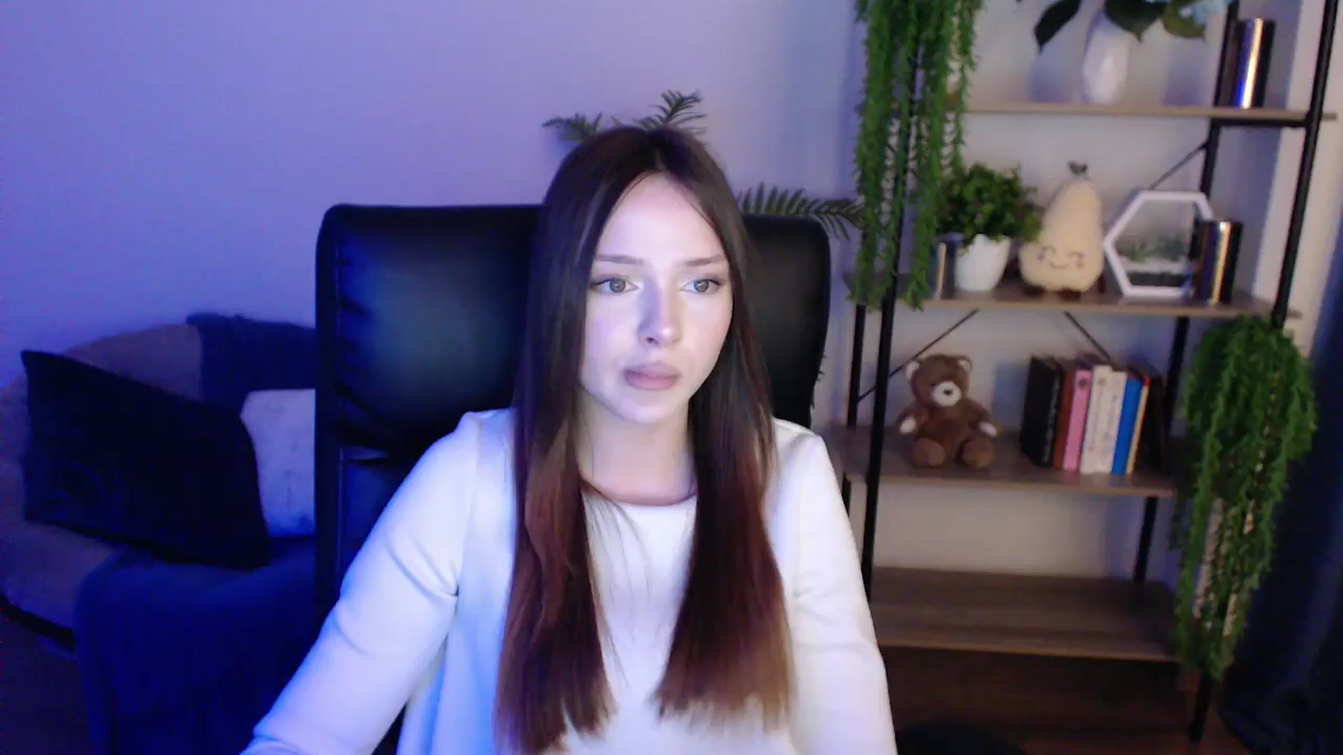 Gallery image thumbnail from KateManelli's myfreecams stream on, 02/05/2025, 13:33 image 18 of 20