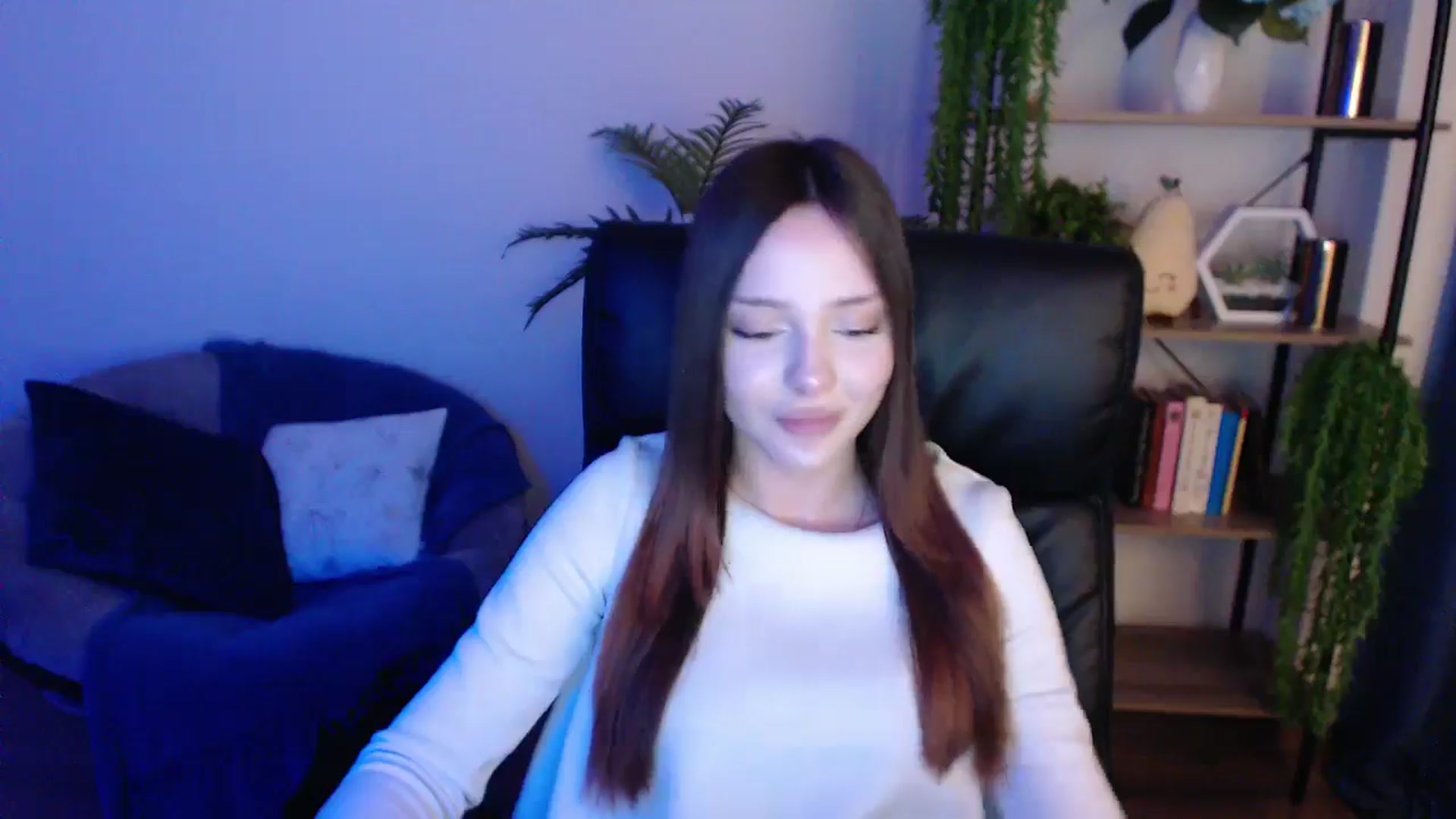Gallery image thumbnail from KateManelli's myfreecams stream on, 02/05/2025, 14:46 image 11 of 20