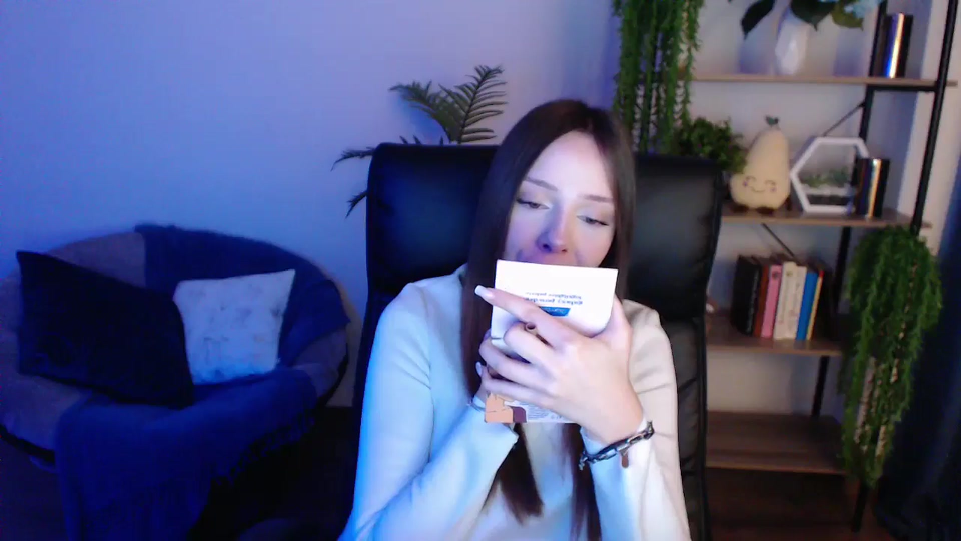 Gallery image thumbnail from KateManelli's myfreecams stream on, 02/05/2025, 14:46 image 15 of 20