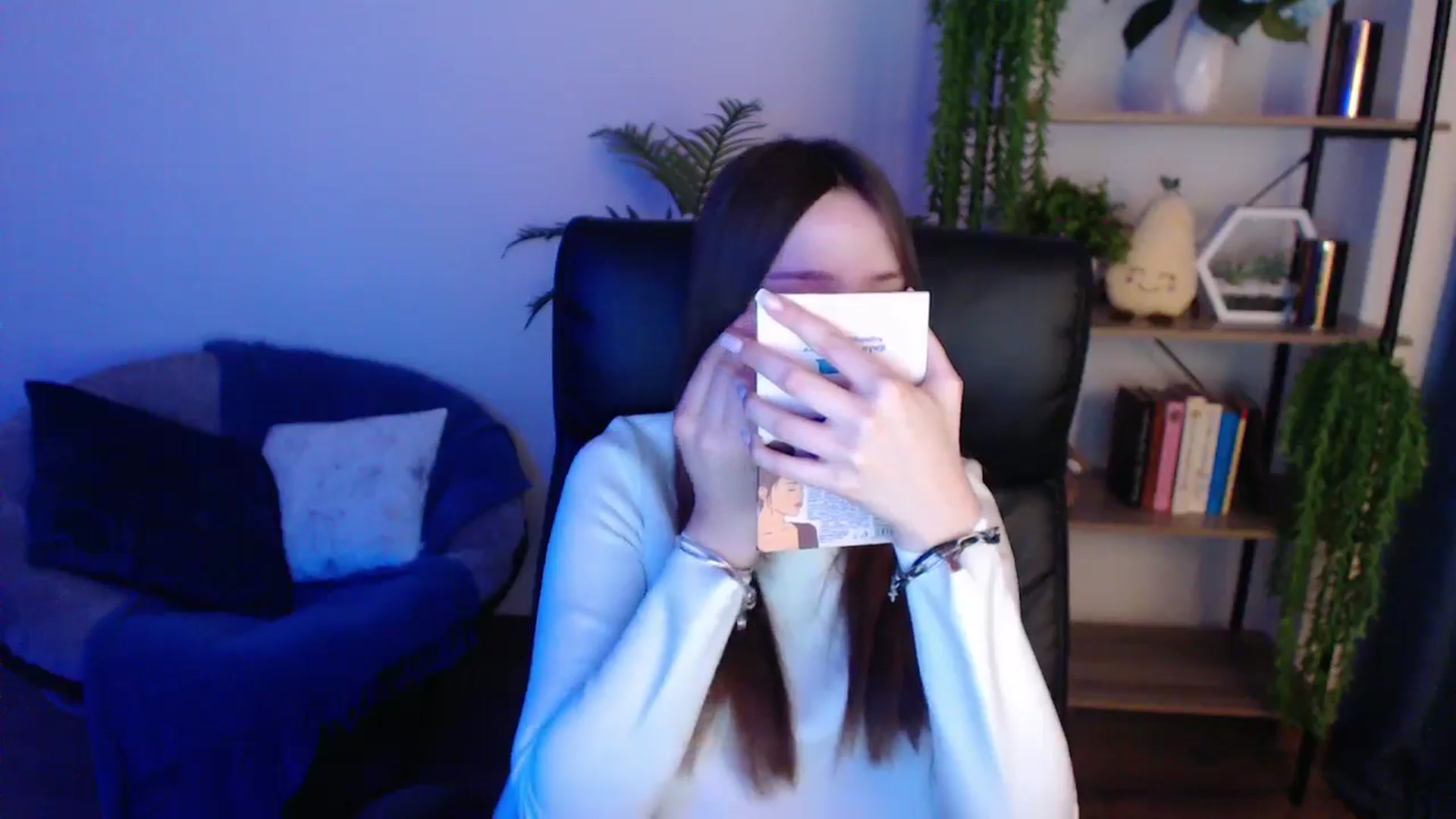 Gallery image thumbnail from KateManelli's myfreecams stream on, 02/05/2025, 14:46 image 14 of 20