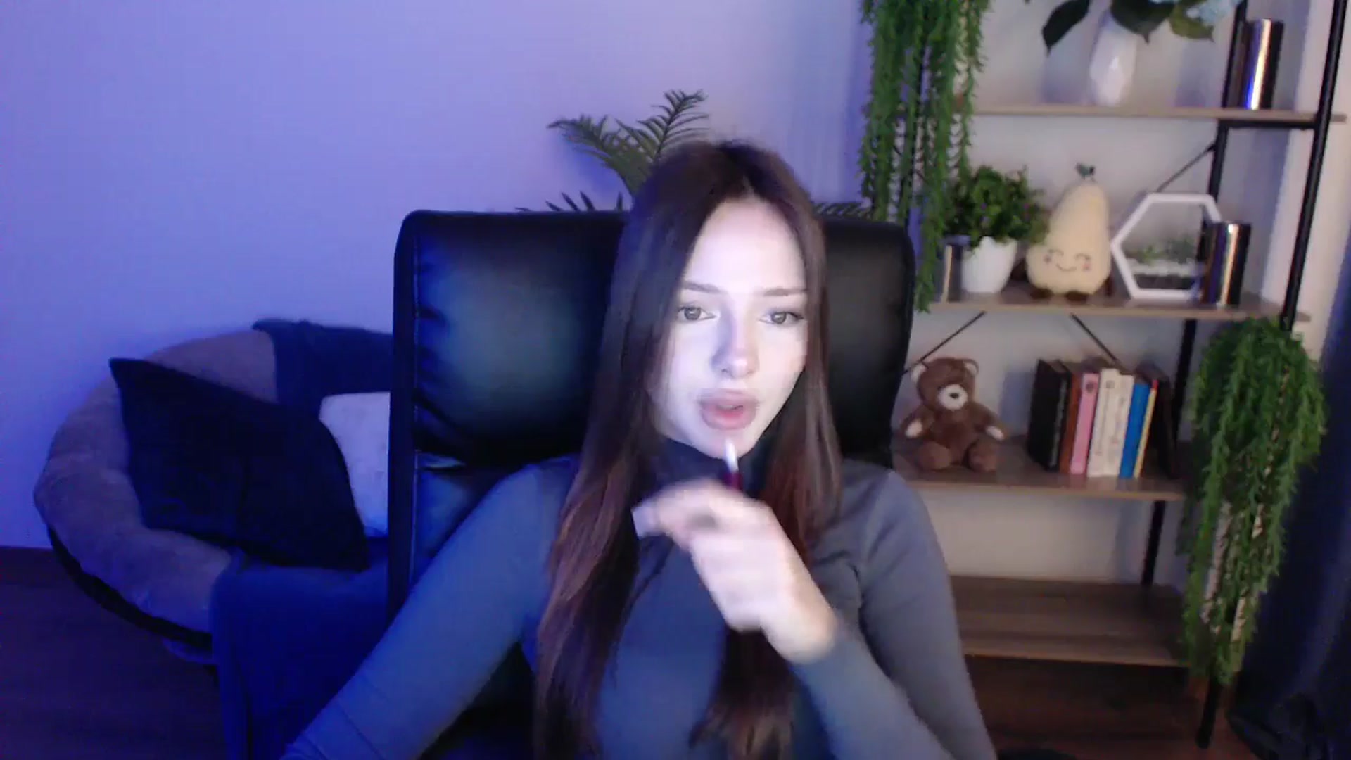 Gallery image thumbnail from KateManelli's myfreecams stream on, 02/07/2025, 09:46 image 9 of 20