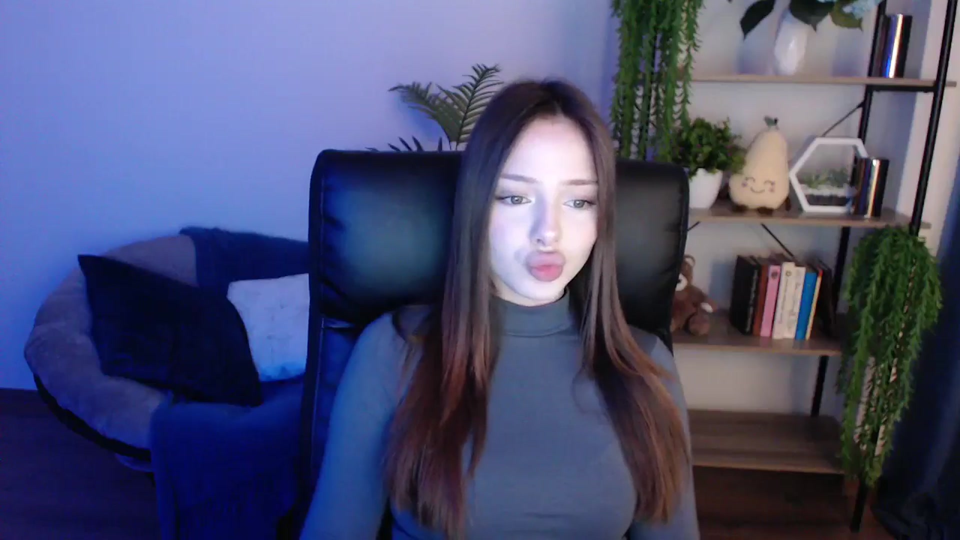 Gallery image thumbnail from KateManelli's myfreecams stream on, 02/07/2025, 09:46 image 2 of 20