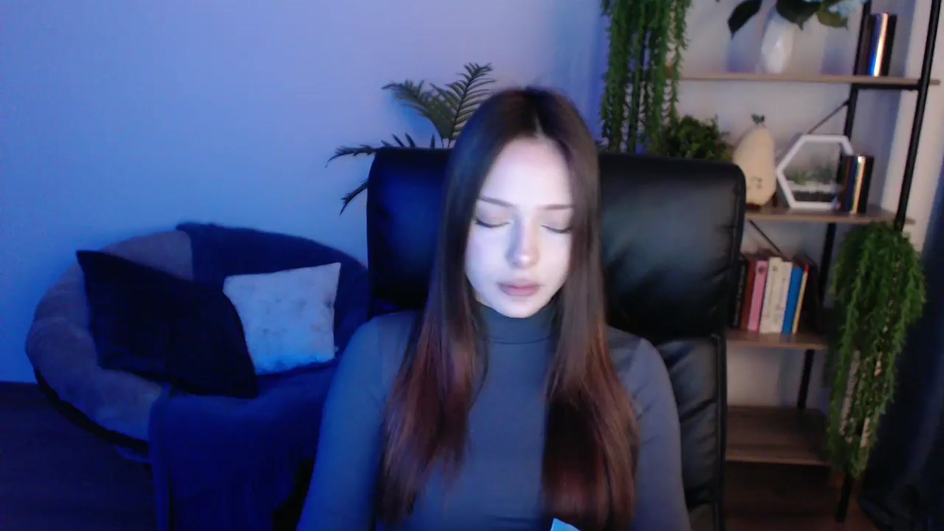 Gallery image thumbnail from KateManelli's myfreecams stream on, 02/07/2025, 10:27 image 1 of 20