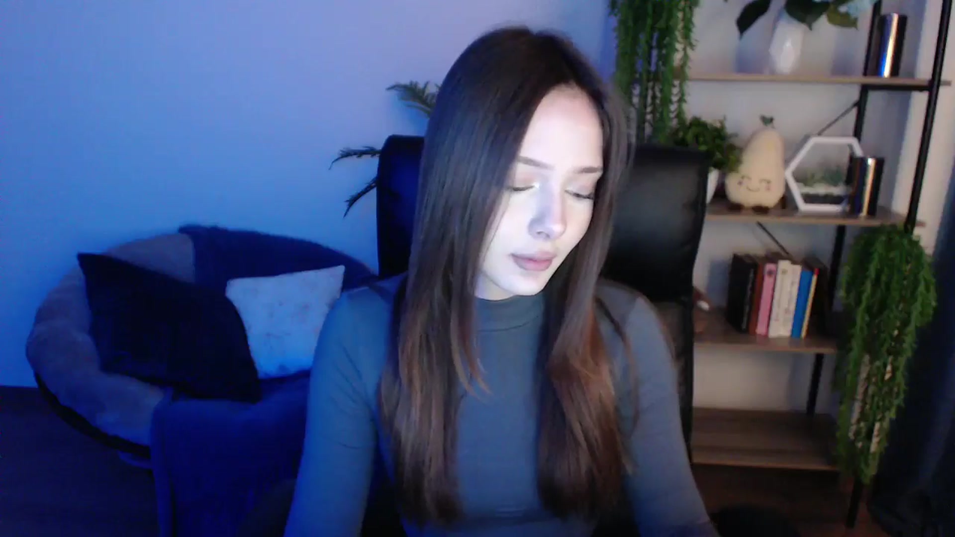Gallery image thumbnail from KateManelli's myfreecams stream on, 02/07/2025, 10:27 image 17 of 20