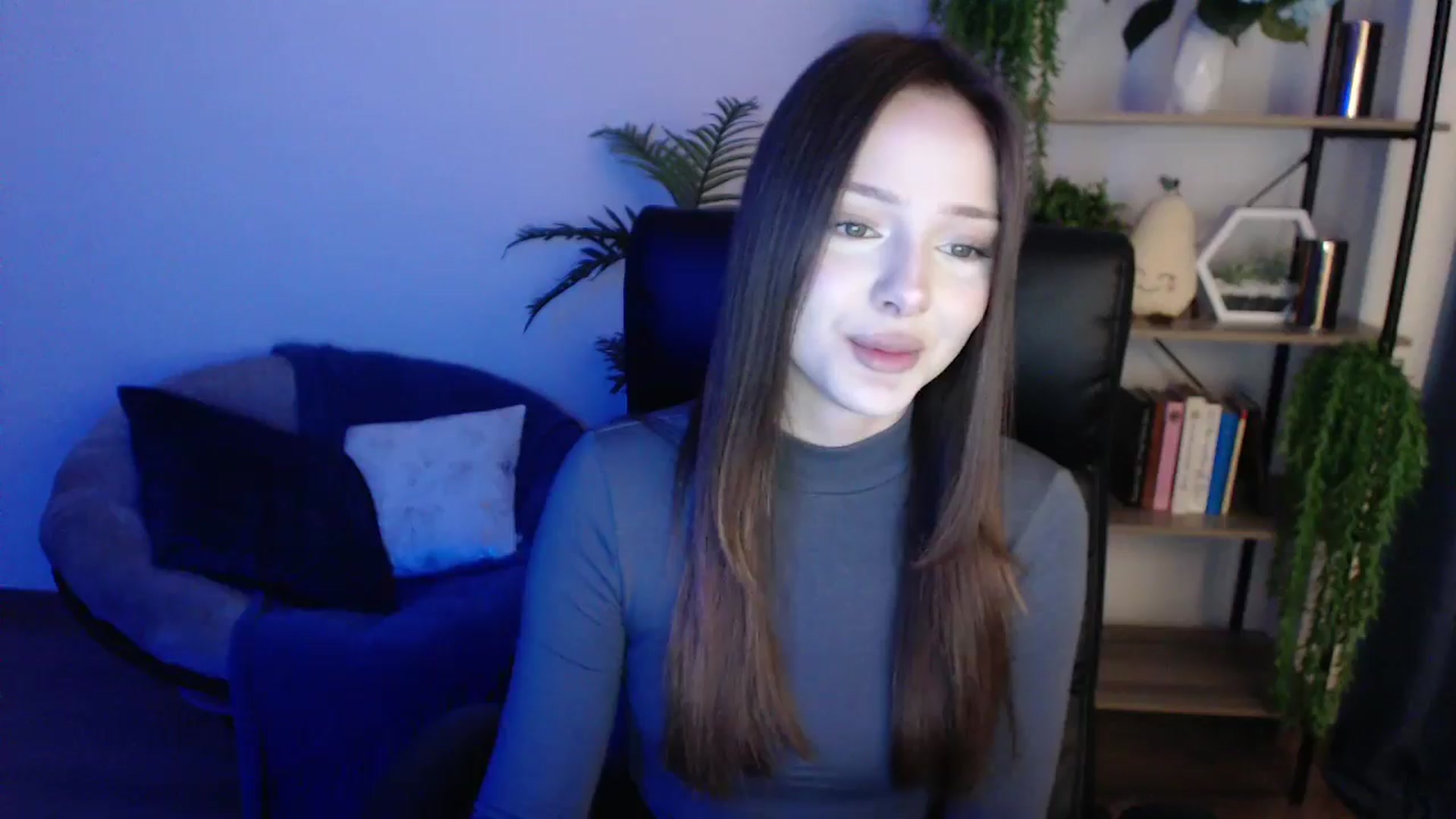 Gallery image thumbnail from KateManelli's myfreecams stream on, 02/07/2025, 10:27 image 10 of 20