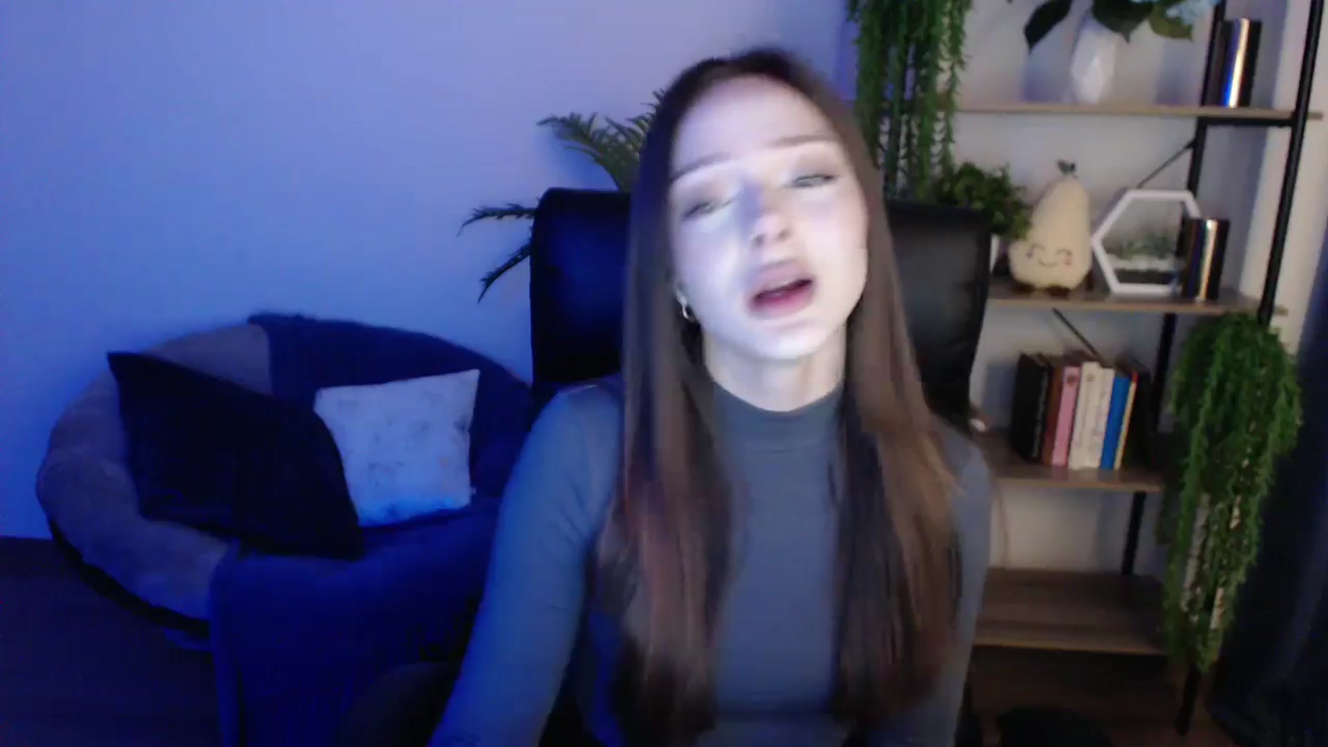 Gallery image thumbnail from KateManelli's myfreecams stream on, 02/07/2025, 10:27 image 18 of 20