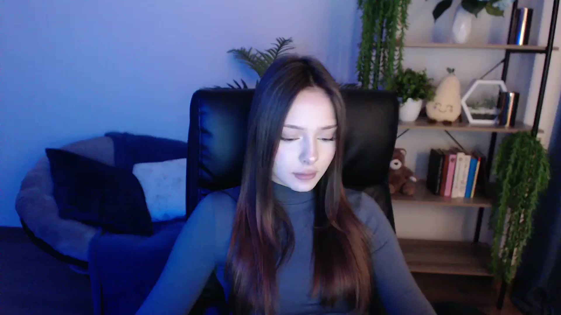 Gallery image thumbnail from KateManelli's myfreecams stream on, 02/07/2025, 11:20 image 9 of 20