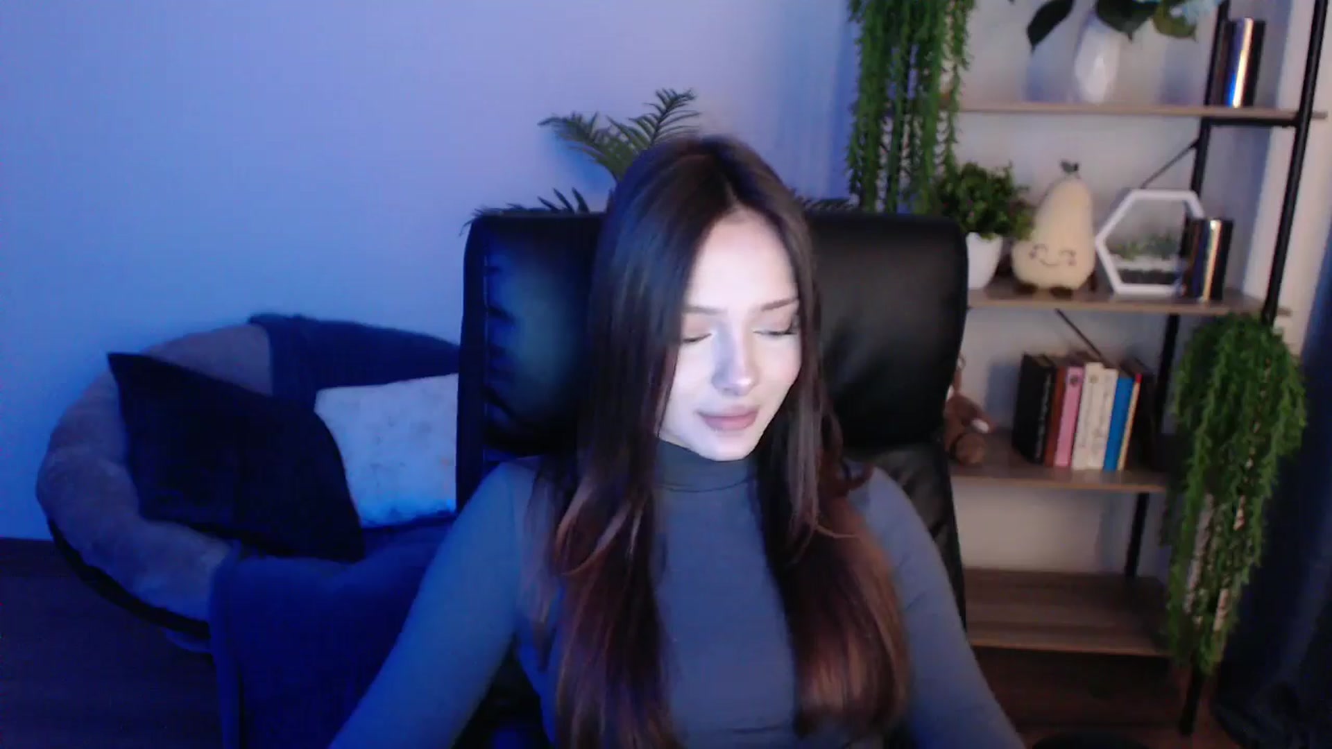 Gallery image thumbnail from KateManelli's myfreecams stream on, 02/07/2025, 11:20 image 16 of 20