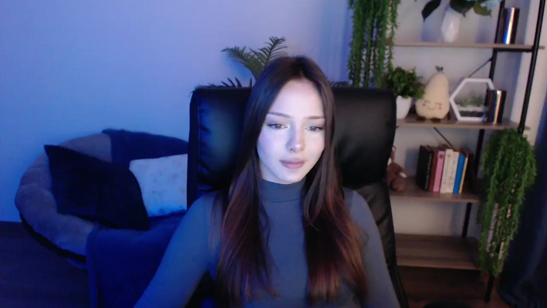 Gallery image thumbnail from KateManelli's myfreecams stream on, 02/07/2025, 11:20 image 17 of 20