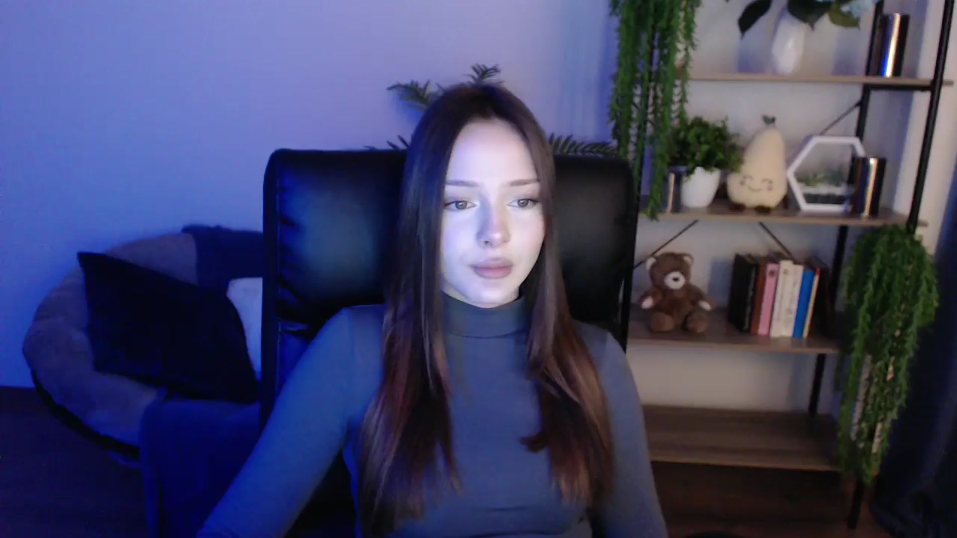 Gallery image thumbnail from KateManelli's myfreecams stream on, 02/07/2025, 12:35 image 12 of 20