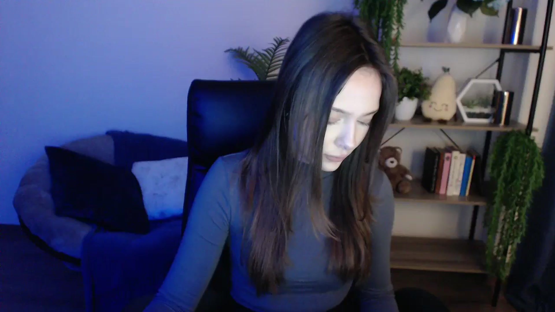 Gallery image thumbnail from KateManelli's myfreecams stream on, 02/07/2025, 12:58 image 7 of 20