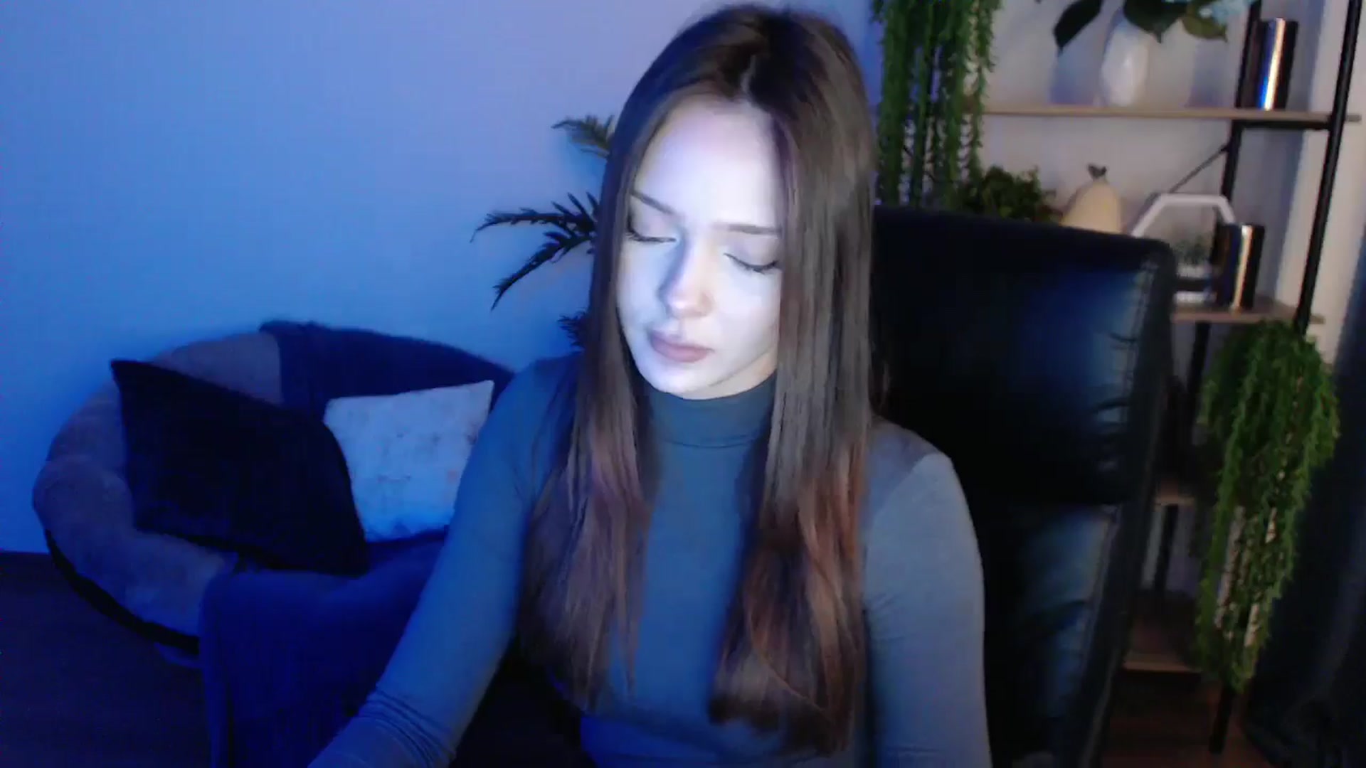 Gallery image thumbnail from KateManelli's myfreecams stream on, 02/07/2025, 14:02 image 13 of 20