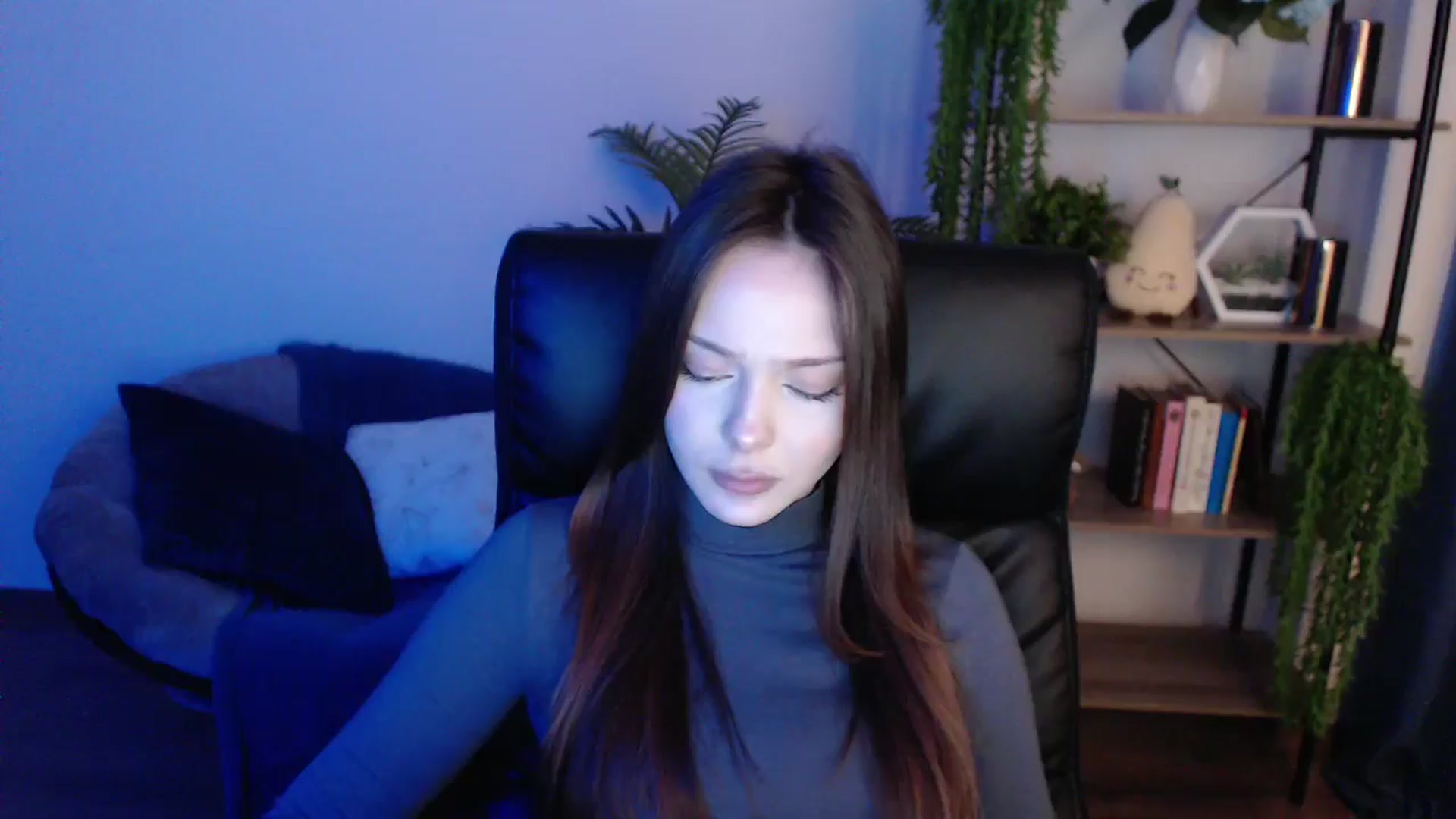 Gallery image thumbnail from KateManelli's myfreecams stream on, 02/07/2025, 14:02 image 1 of 20