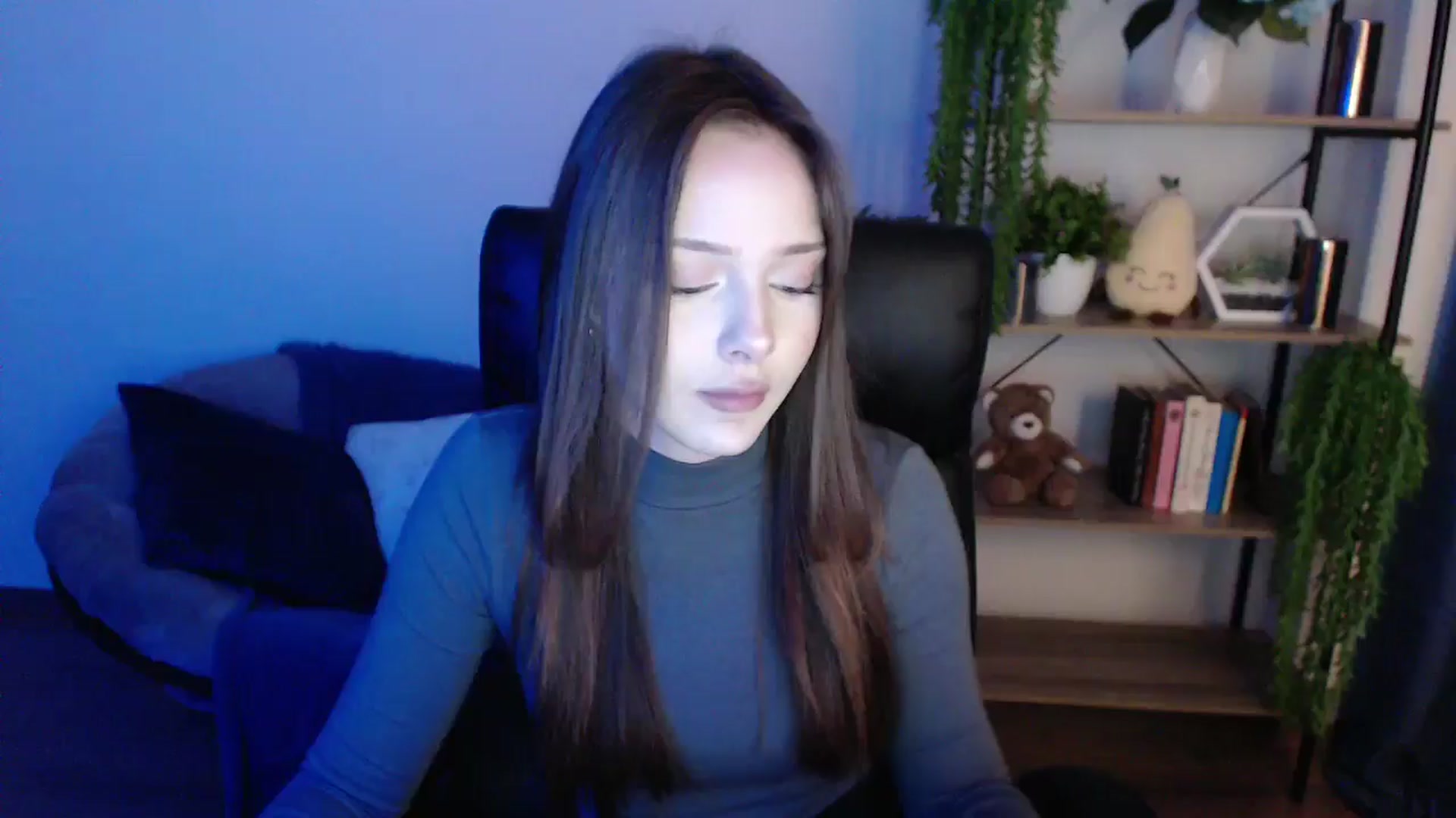 Gallery image thumbnail from KateManelli's myfreecams stream on, 02/07/2025, 14:02 image 10 of 20