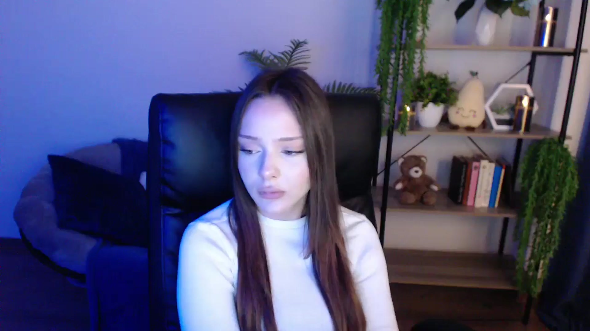 Gallery image thumbnail from KateManelli's myfreecams stream on, 02/08/2025, 11:19 image 19 of 20