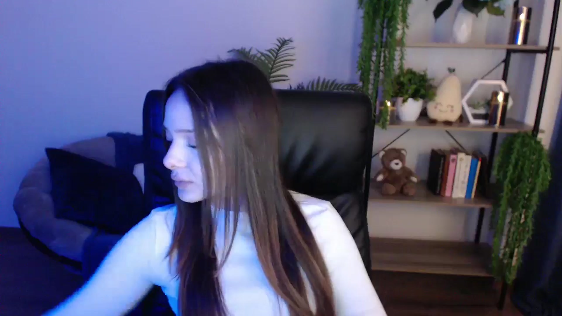 Gallery image thumbnail from KateManelli's myfreecams stream on, 02/08/2025, 11:19 image 14 of 20