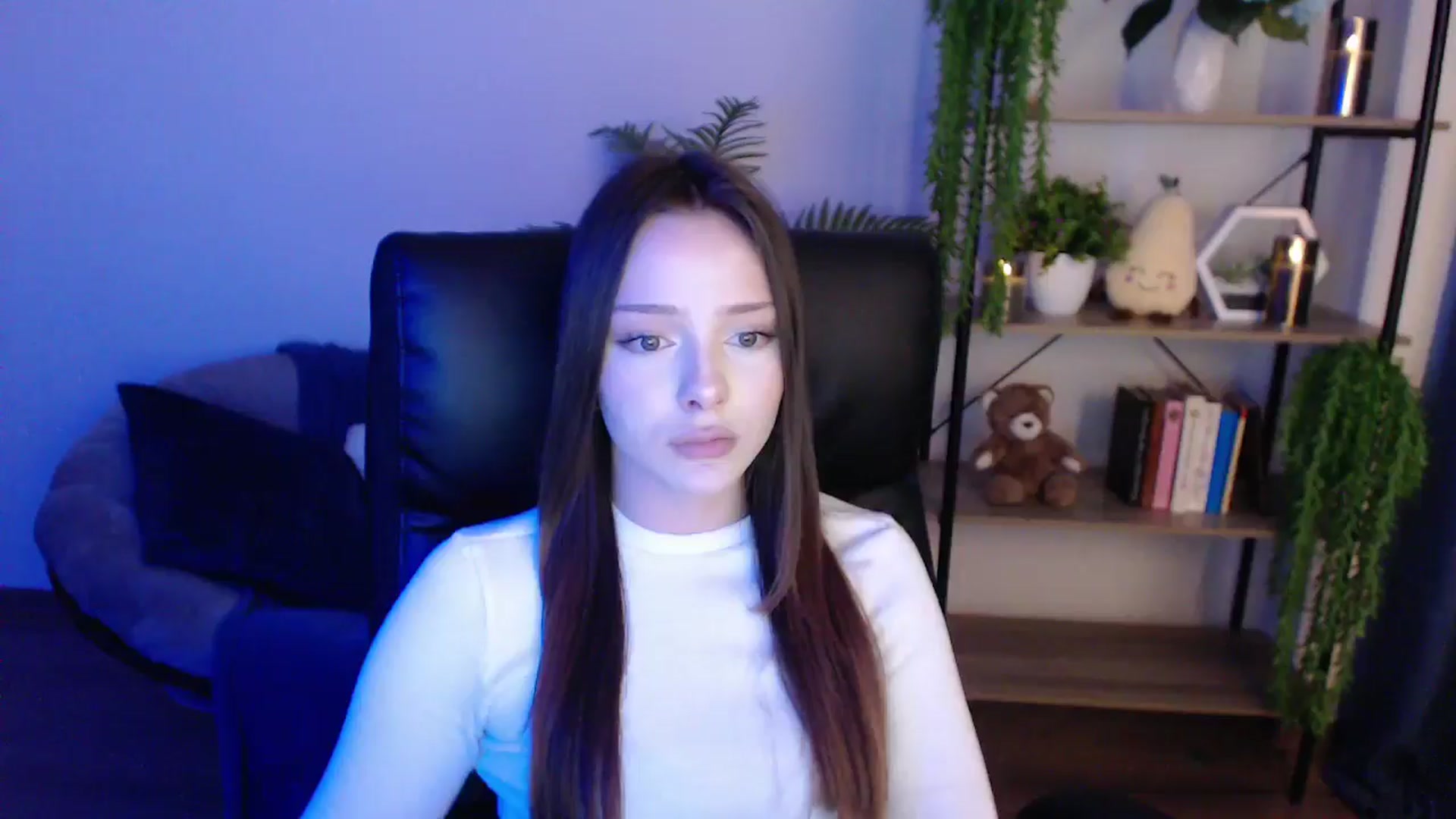 Gallery image thumbnail from KateManelli's myfreecams stream on, 02/08/2025, 11:19 image 18 of 20