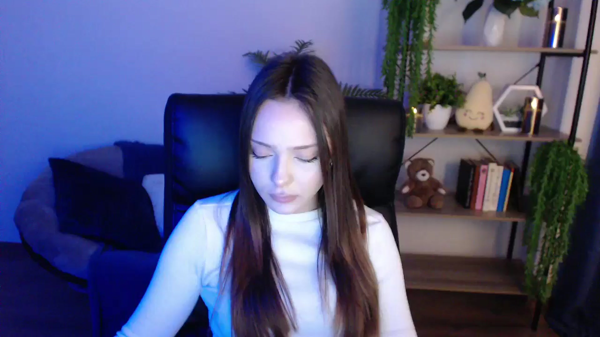 Gallery image thumbnail from KateManelli's myfreecams stream on, 02/08/2025, 11:19 image 7 of 20