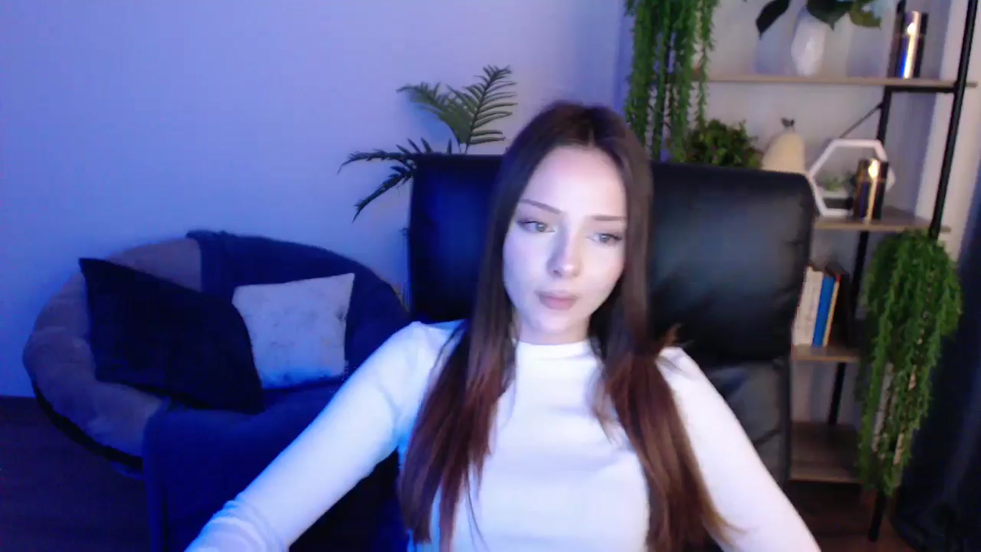 Gallery image thumbnail from KateManelli's myfreecams stream on, 02/08/2025, 11:35 image 13 of 20