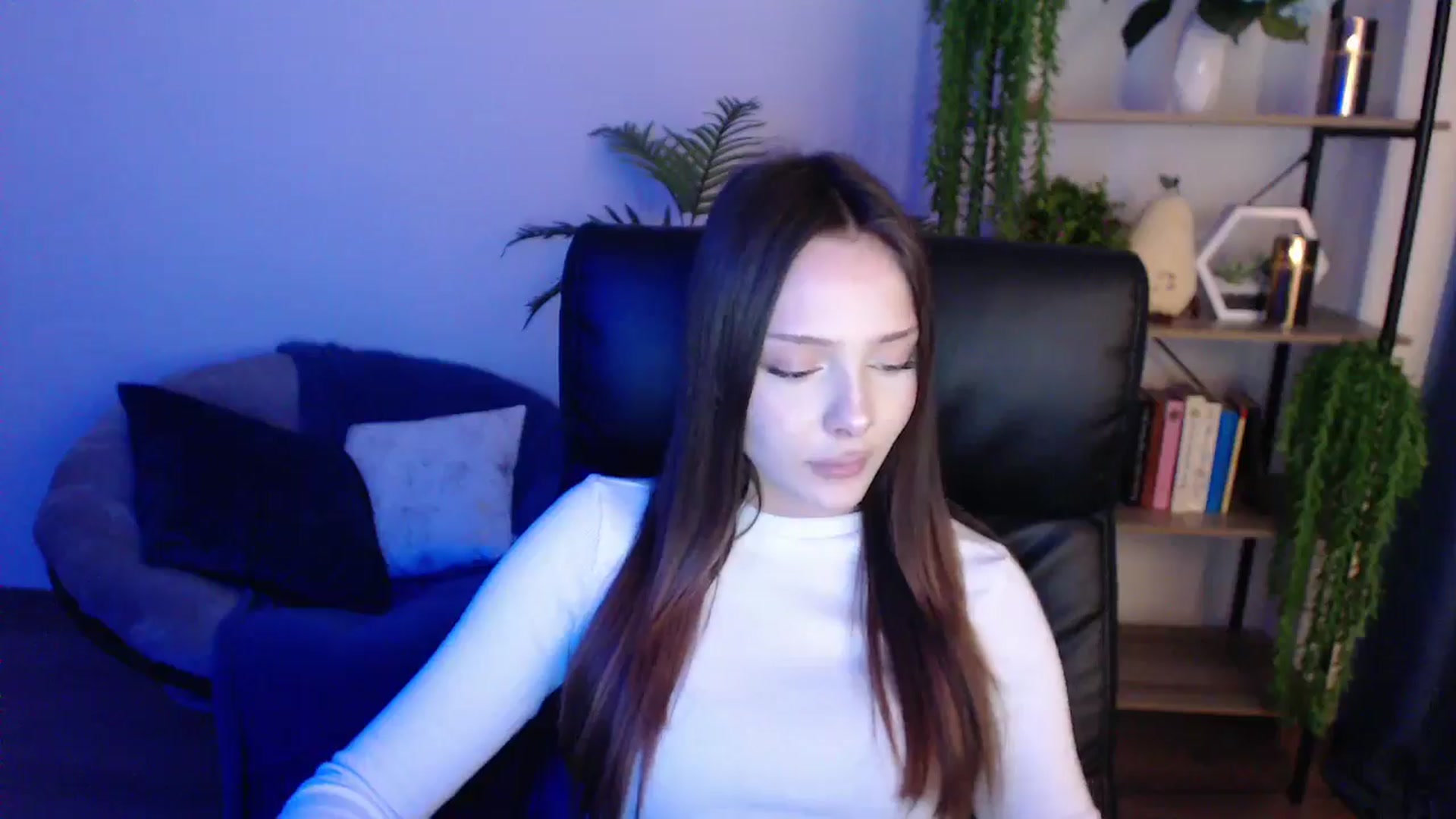 Gallery image thumbnail from KateManelli's myfreecams stream on, 02/08/2025, 11:35 image 6 of 20