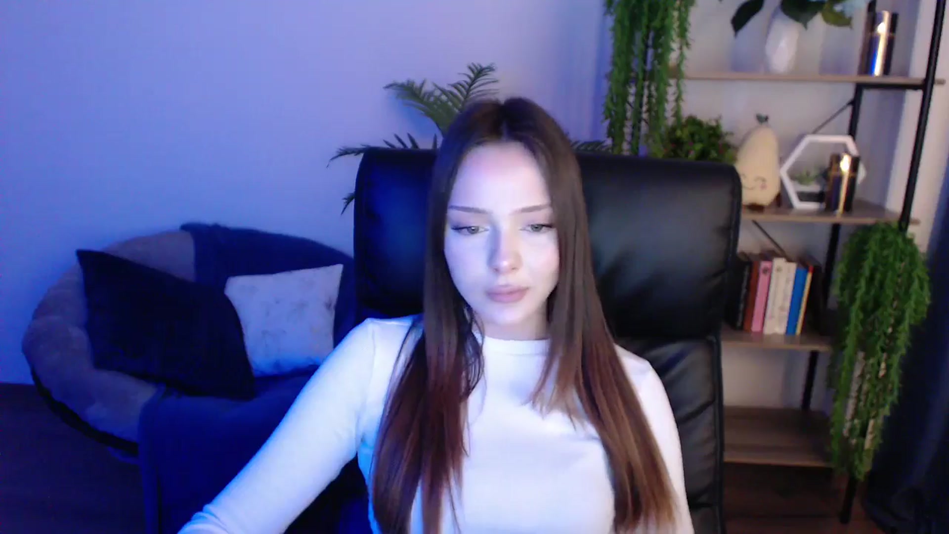 Gallery image thumbnail from KateManelli's myfreecams stream on, 02/08/2025, 11:35 image 11 of 20