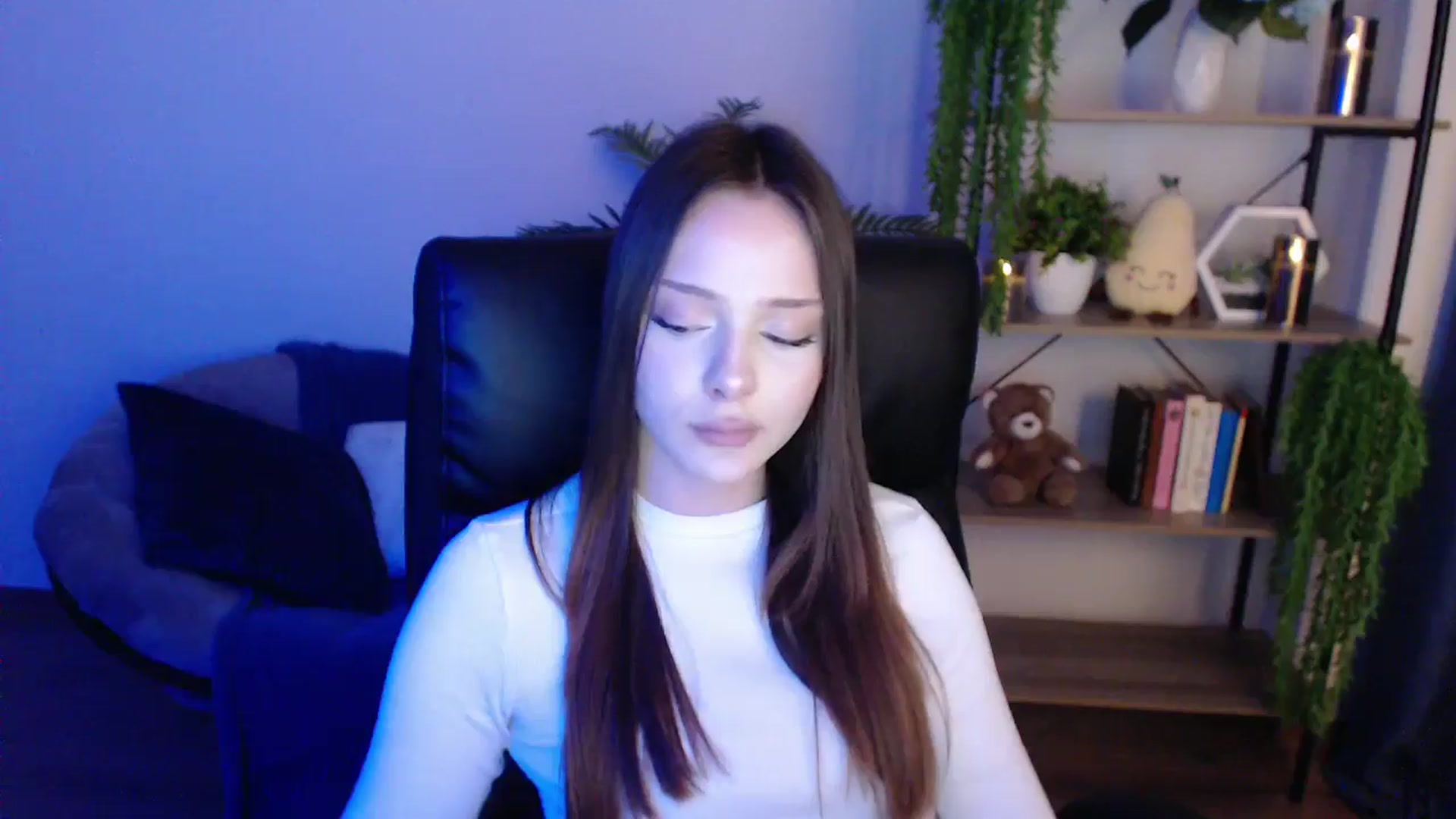 Gallery image thumbnail from KateManelli's myfreecams stream on, 02/08/2025, 13:33 image 13 of 20