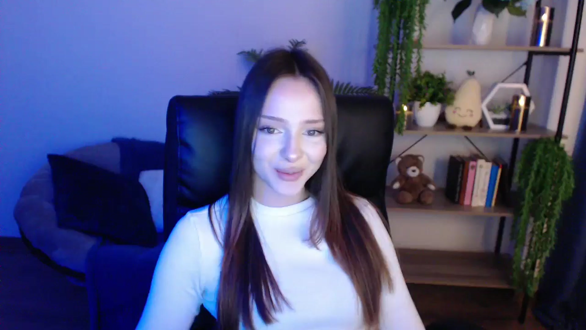Gallery image thumbnail from KateManelli's myfreecams stream on, 02/08/2025, 13:33 image 14 of 20
