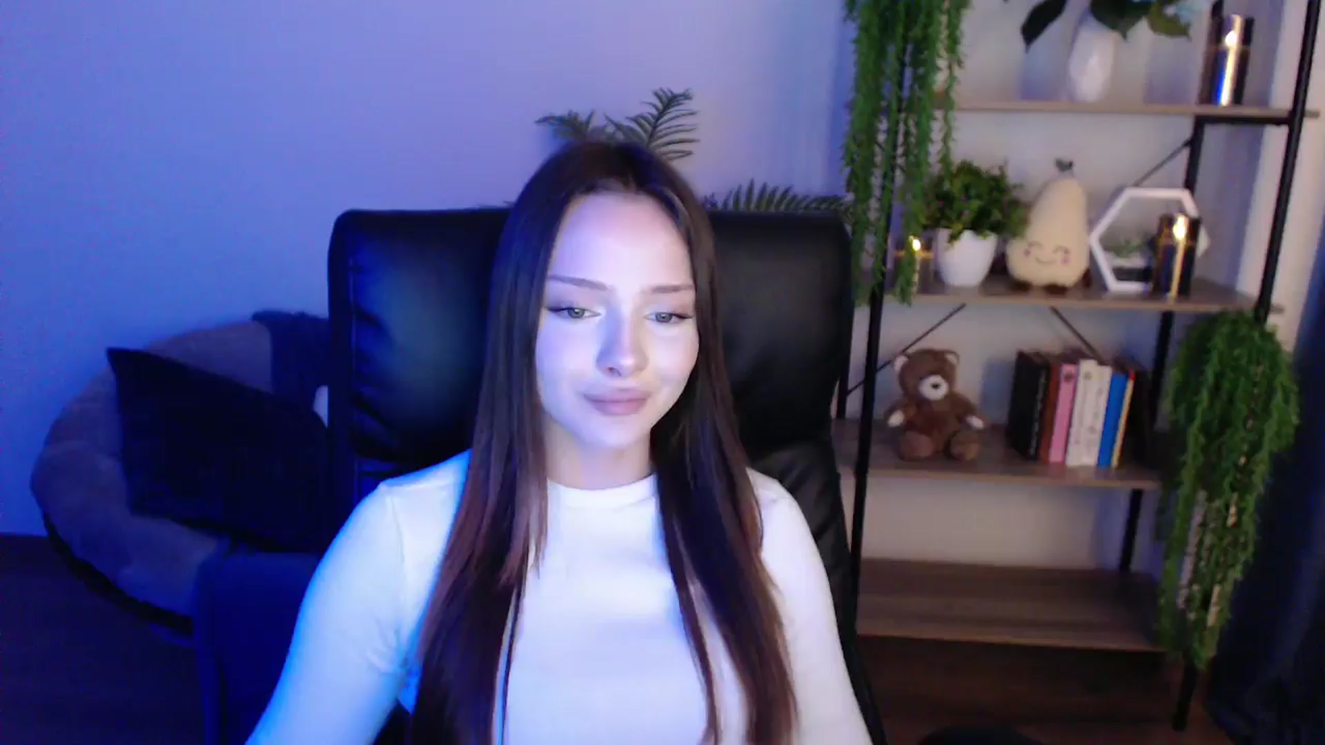 Gallery image thumbnail from KateManelli's myfreecams stream on, 02/08/2025, 13:33 image 5 of 20