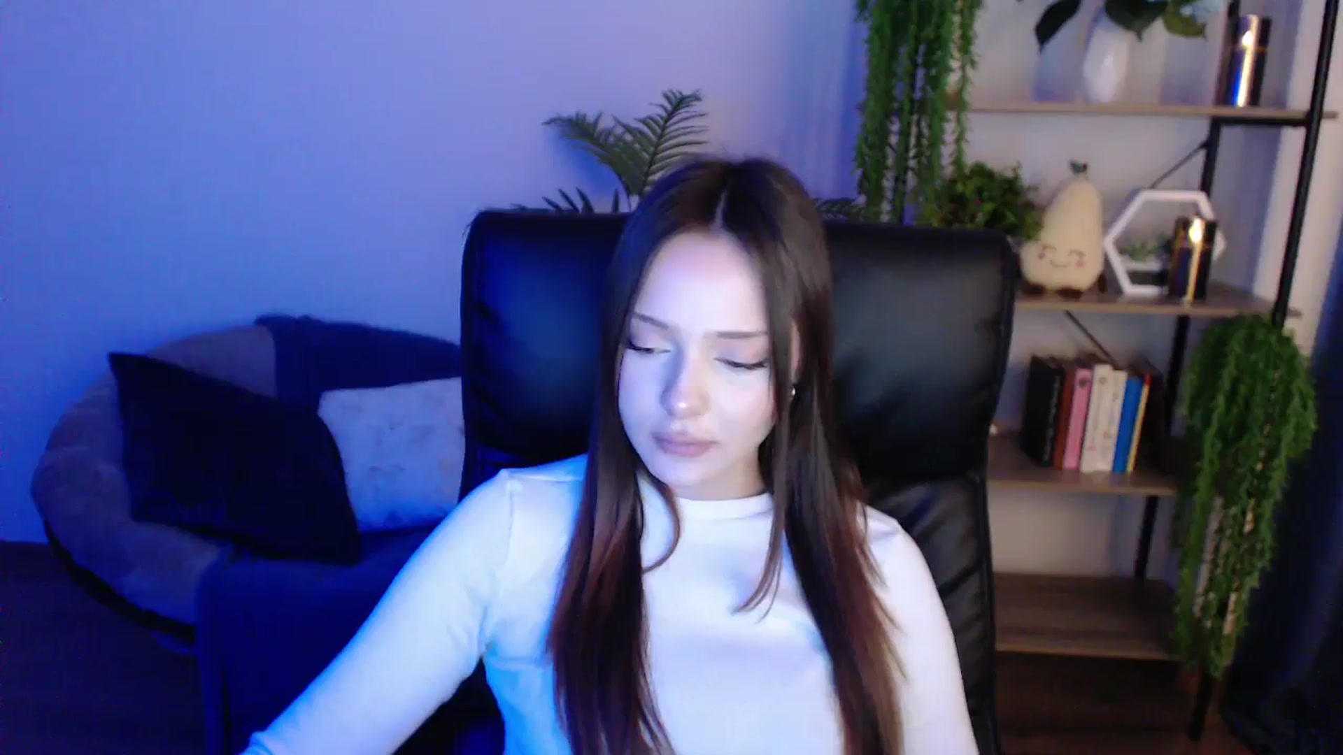 Gallery image thumbnail from KateManelli's myfreecams stream on, 02/08/2025, 13:33 image 17 of 20