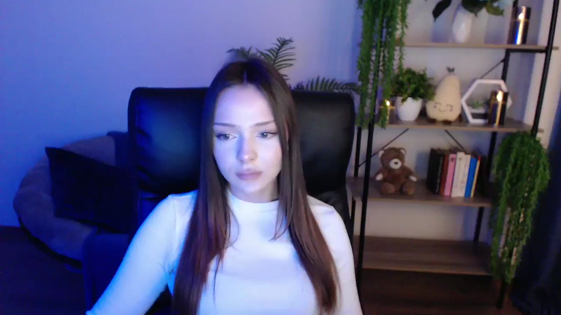 Gallery image thumbnail from KateManelli's myfreecams stream on, 02/08/2025, 14:13 image 7 of 20