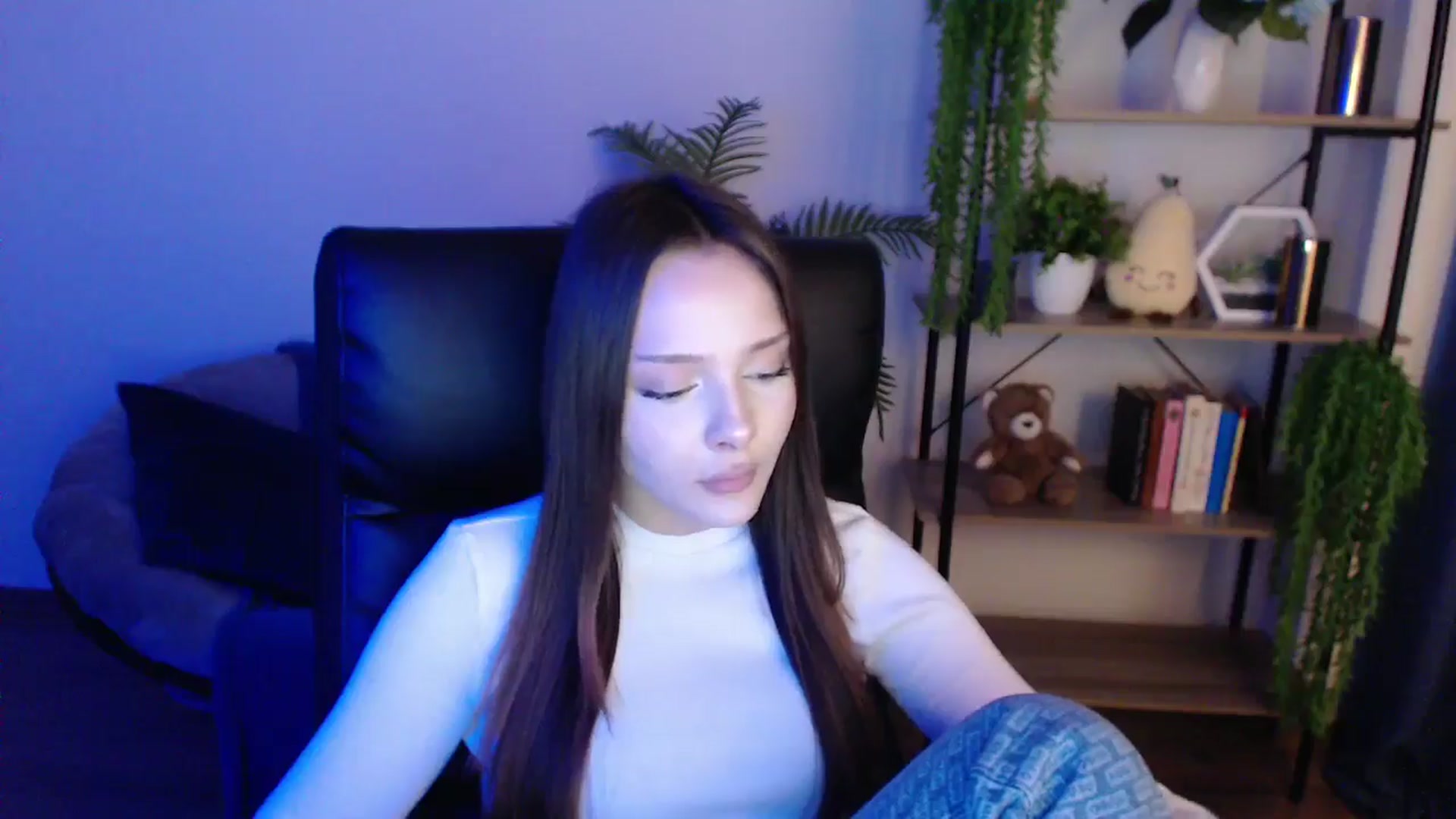 Gallery image thumbnail from KateManelli's myfreecams stream on, 02/08/2025, 14:13 image 18 of 20