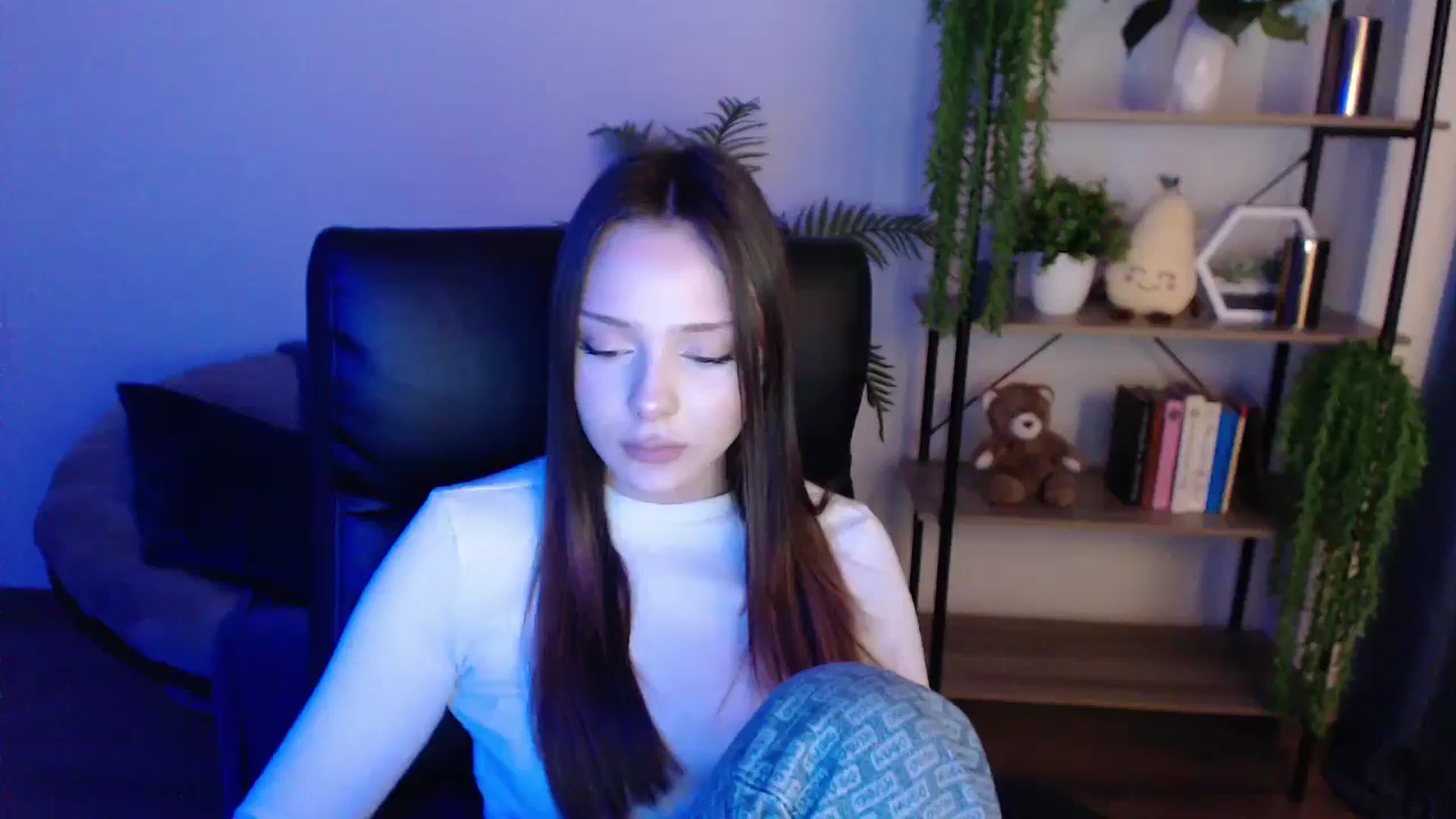 Gallery image thumbnail from KateManelli's myfreecams stream on, 02/08/2025, 14:13 image 16 of 20